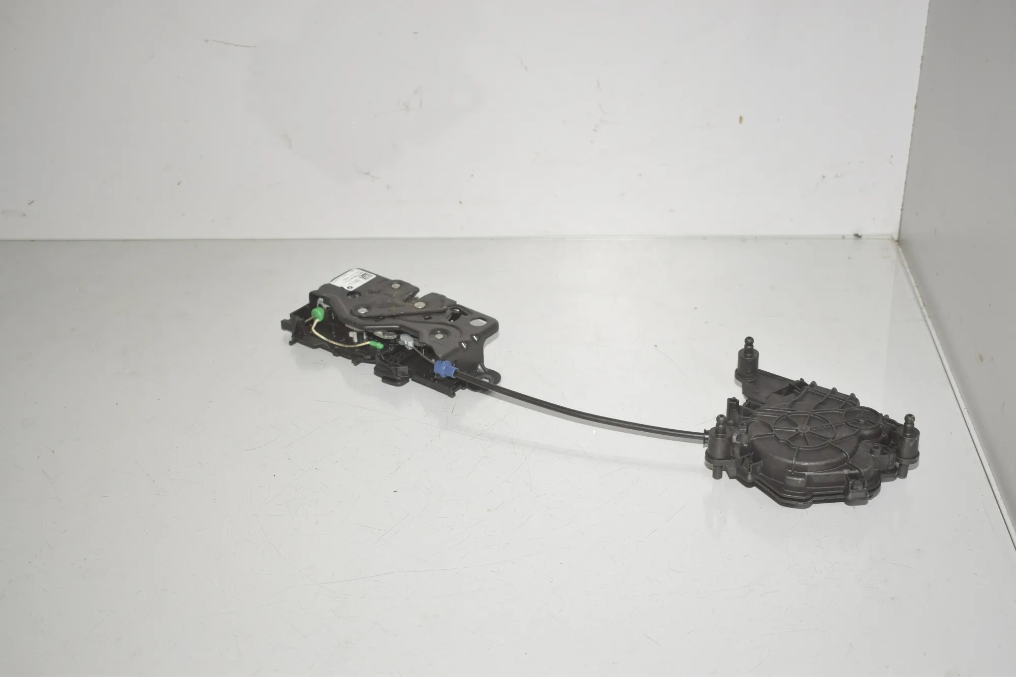 Tailgate Boot Lock – OEM 7464411 · BMW 2 Active Tourer (U06) (2021 - -) 218d 2022 – 2
