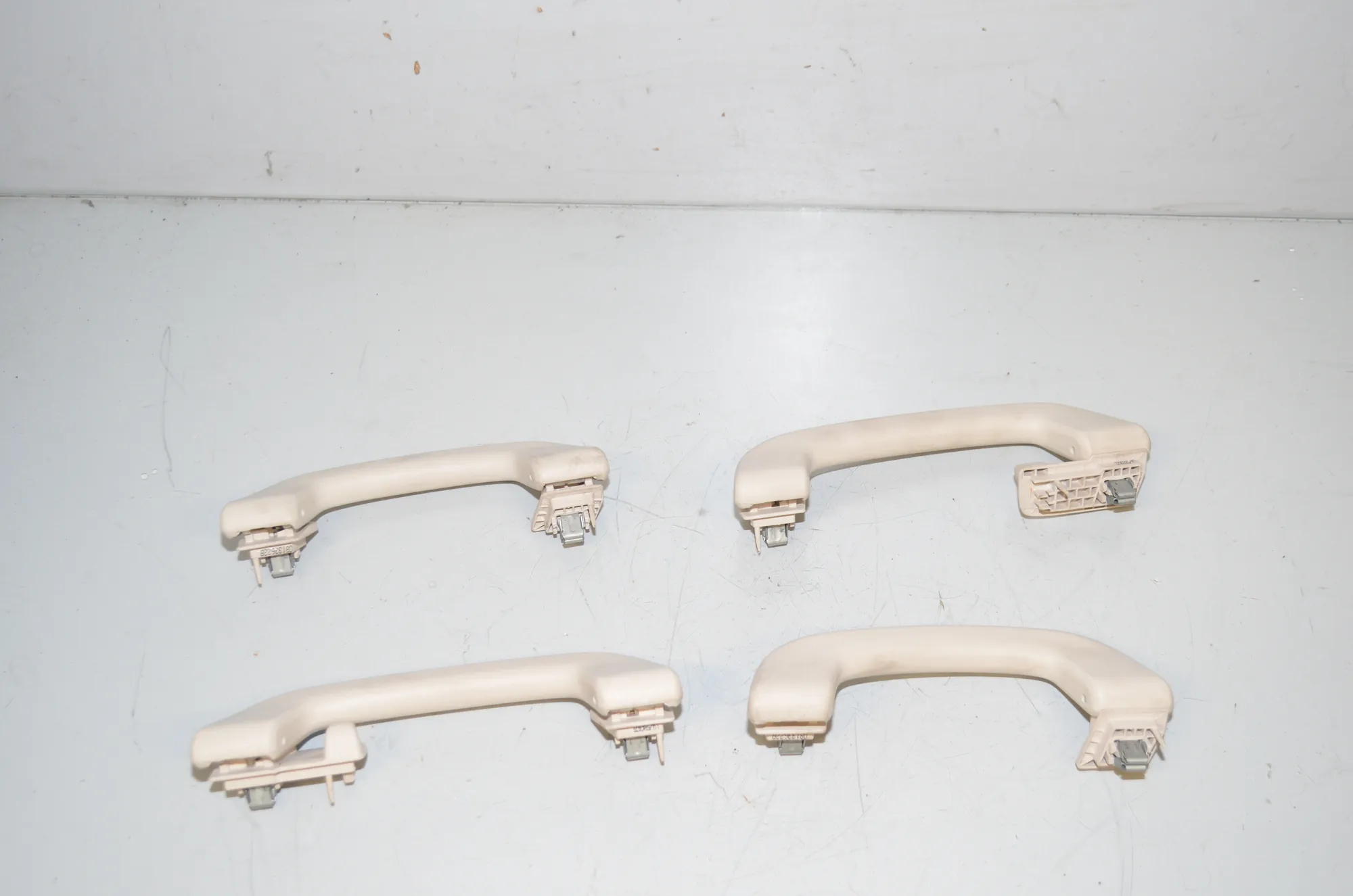 Interior Roof Handle Set – OEM 7475742 · BMW 2 Active Tourer (U06) (2021 - -) 218d 2022 – 2