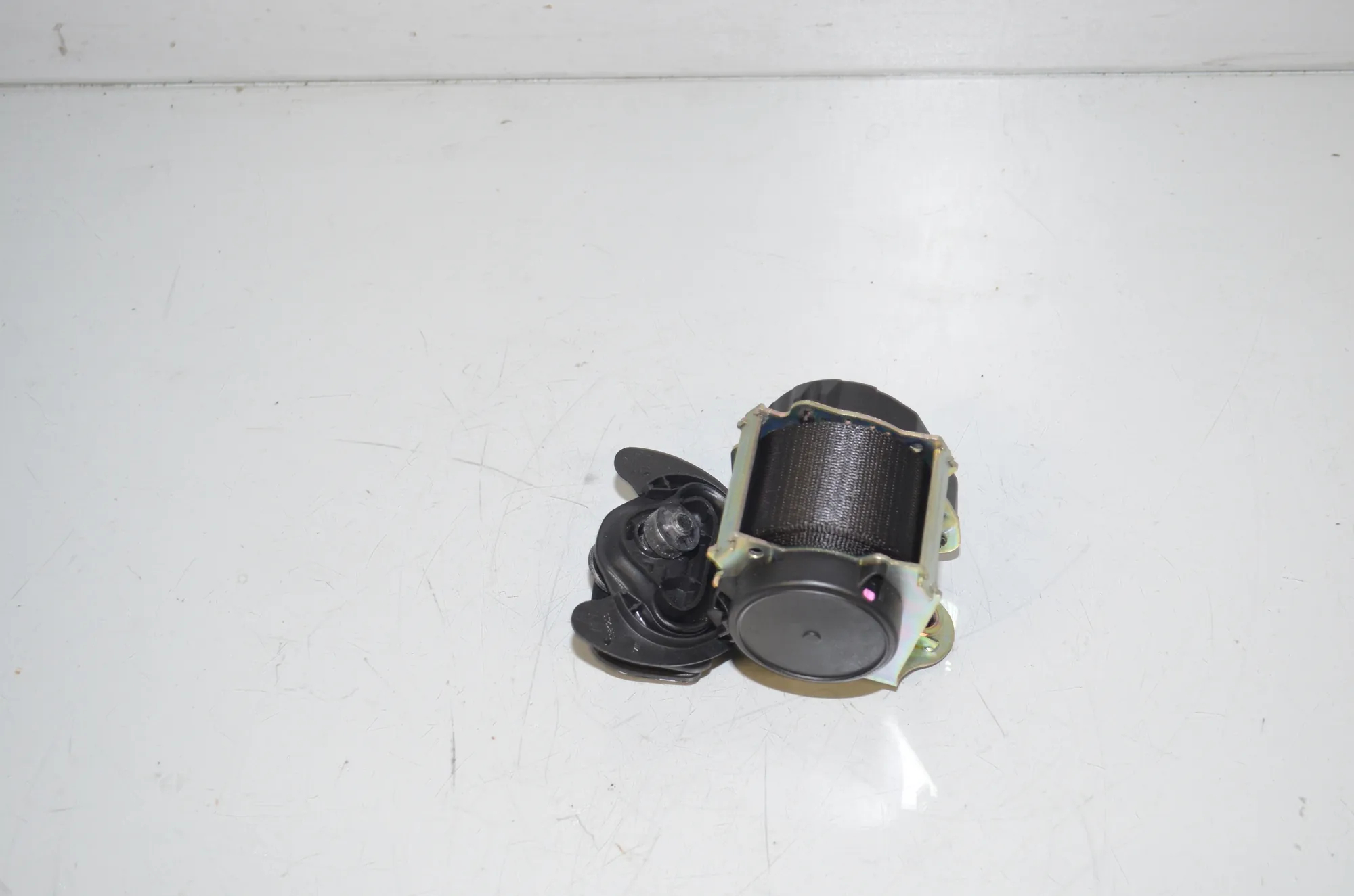 Rear Middle Seatbelt – OEM 9493878 · BMW 2 Active Tourer (U06) (2021 - -) 218d 2022 – 3