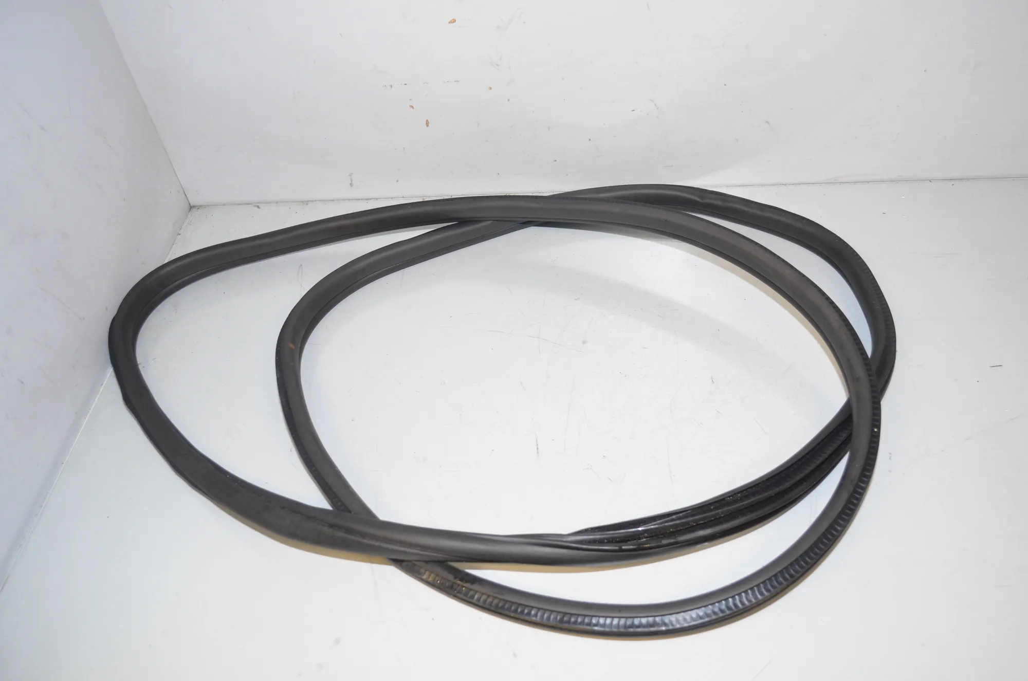 Front Right Door Seal Rubber – OEM 9851716 · BMW 2 Active Tourer (U06) (2021 - -) 218d 2022 – 3