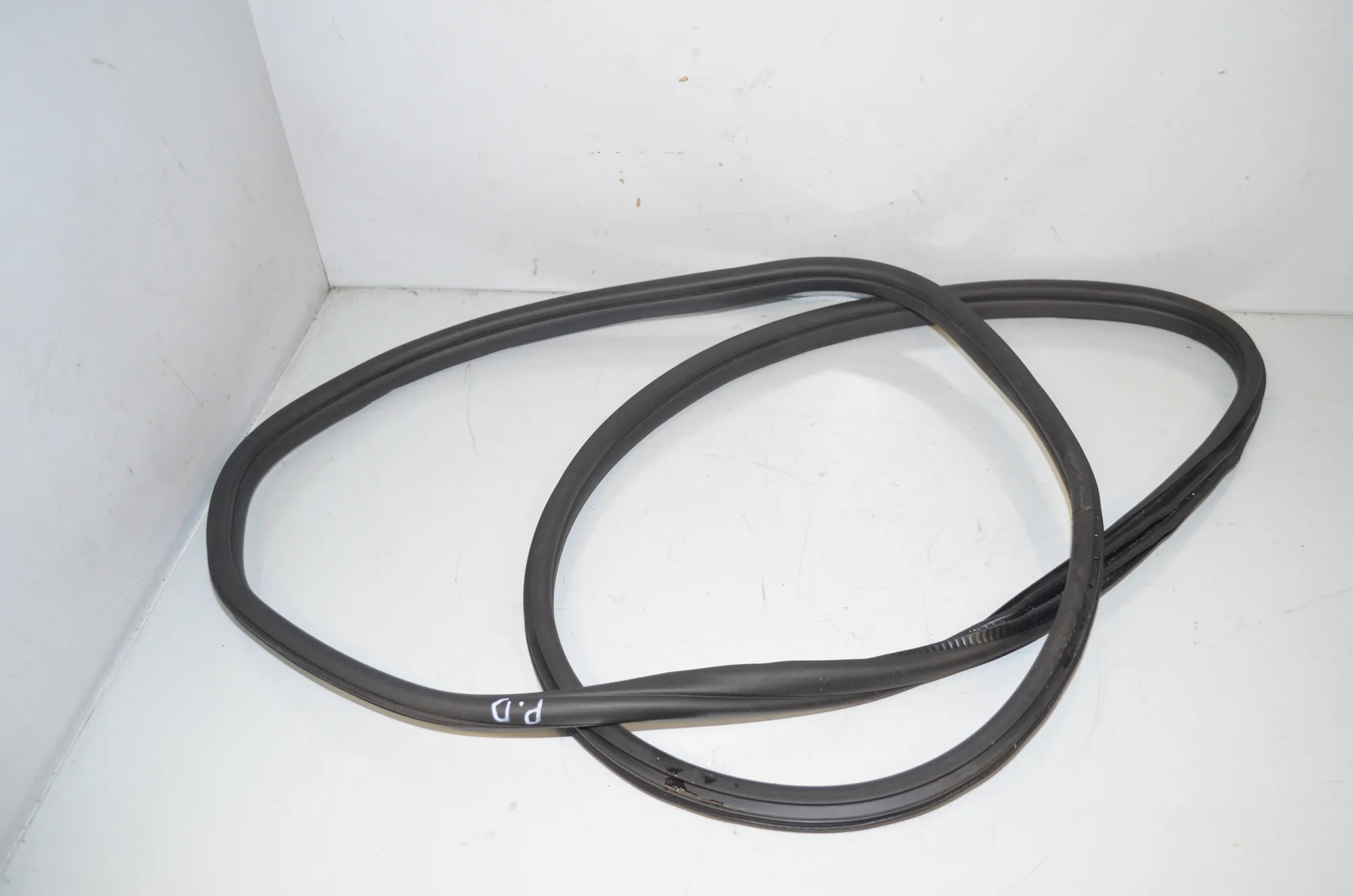 Front Right Door Seal Rubber – OEM 9851716 · BMW 2 Active Tourer (U06) (2021 - -) 218d 2022