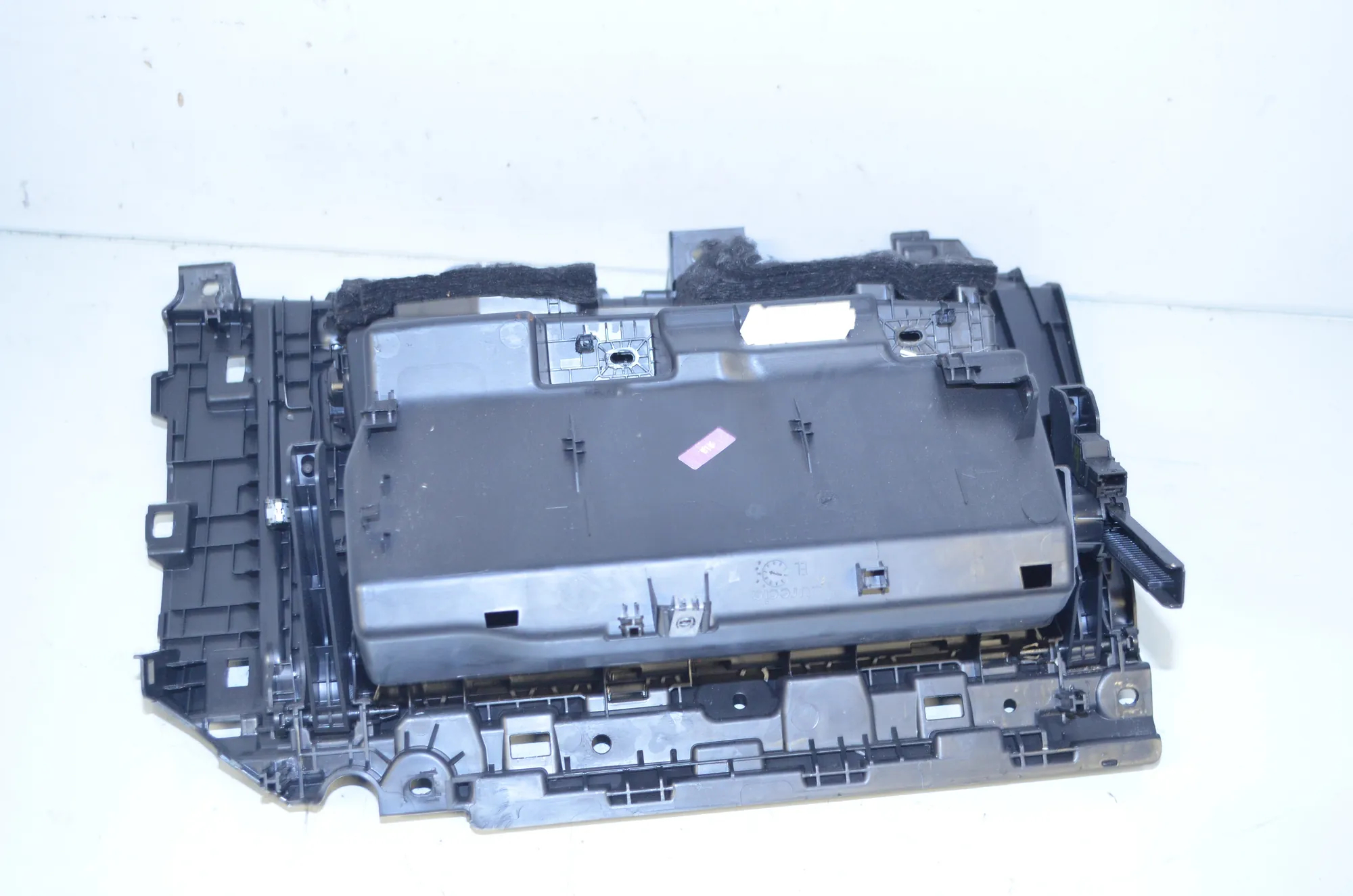 Glove Compartment – OEM 9635031 · BMW 2 Active Tourer (U06) (2021 - -) 218d 2022 – 5