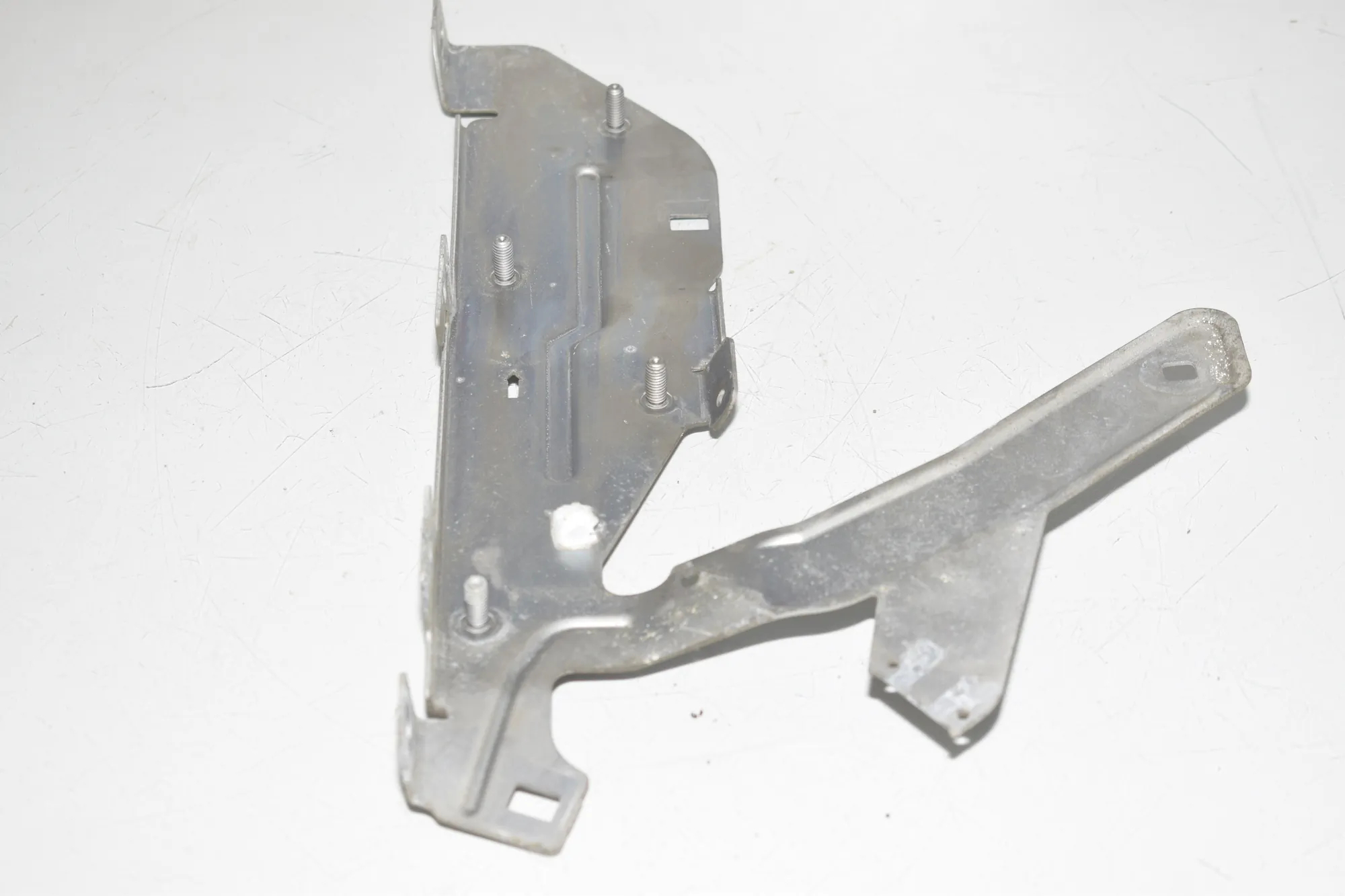 Bracket – OEM 9887386 · BMW 2 Active Tourer (U06) (2021 - -) 218d 2022 – 3