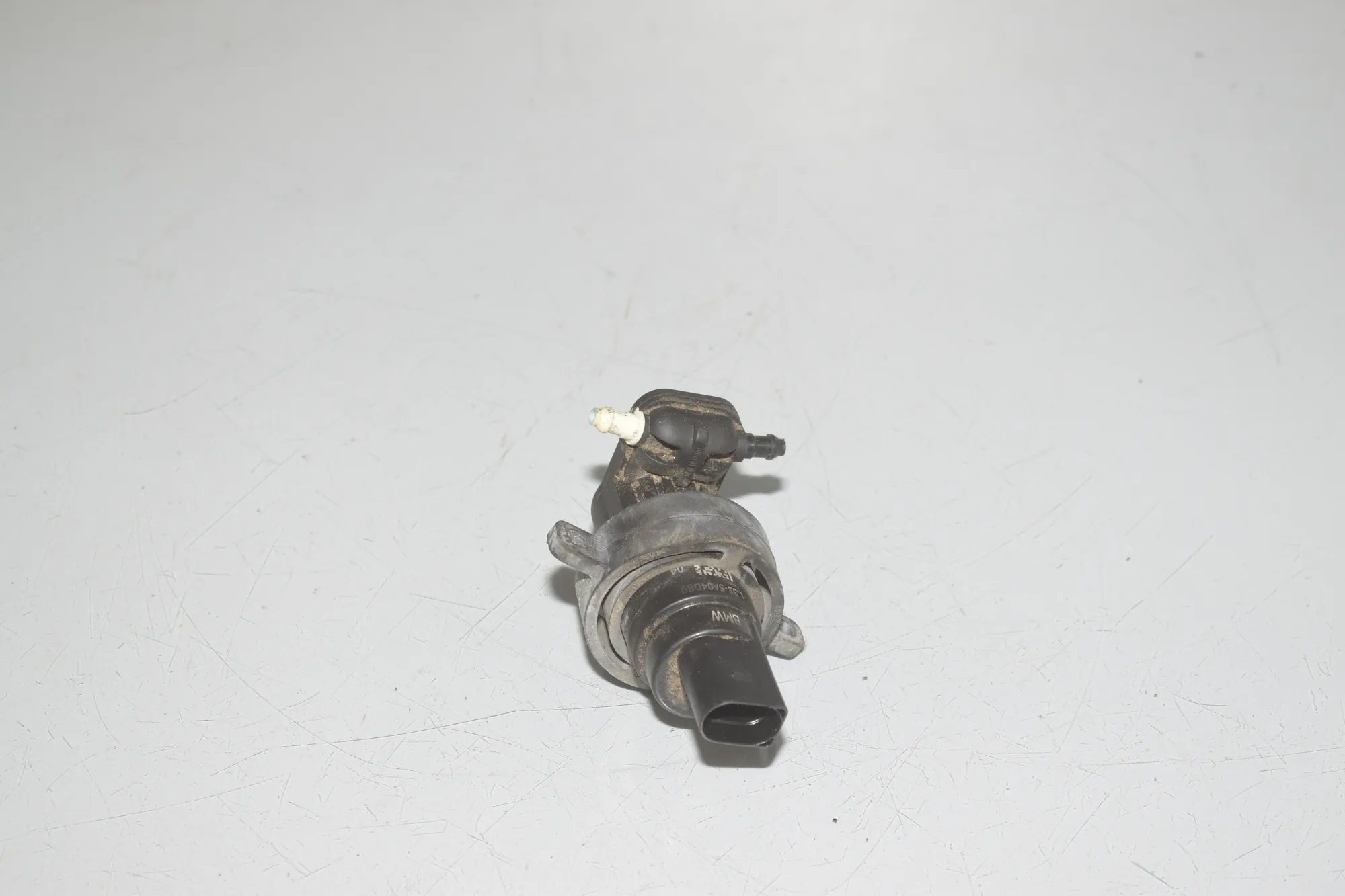 Washer Tank Motor – OEM 5A04D89 · BMW 2 Active Tourer (U06) (2021 - -) 218d 2022 – 2