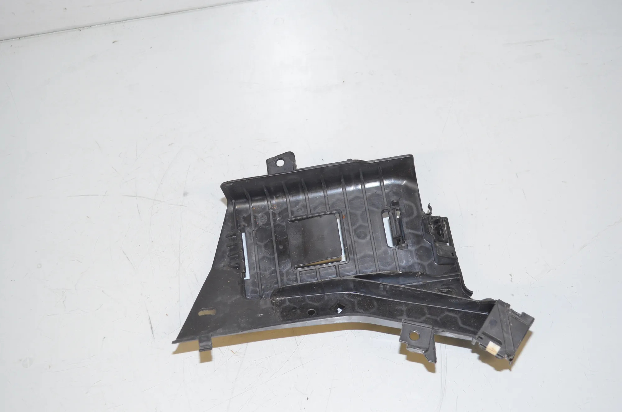 Bracket – OEM 9855653 · BMW 2 Active Tourer (U06) (2021 - -) 218d 2022 – 2