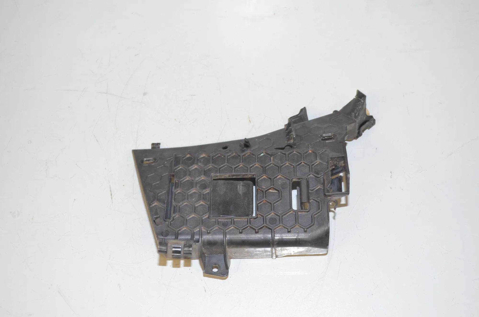 Bracket – OEM 9855653 · BMW 2 Active Tourer (U06) (2021 - -) 218d 2022 – 3