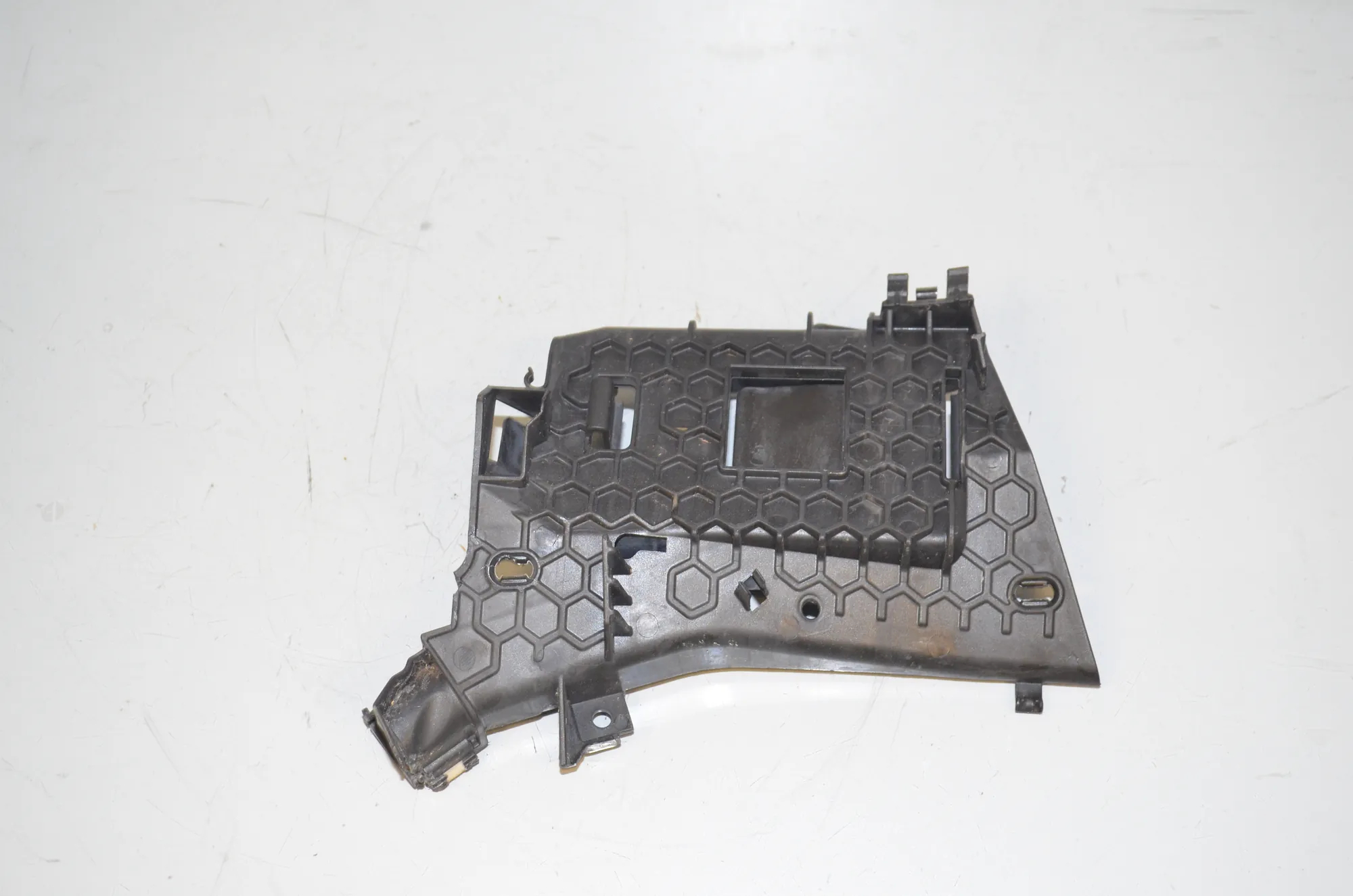 Bracket – OEM 9855653 · BMW 2 Active Tourer (U06) (2021 - -) 218d 2022 – 4