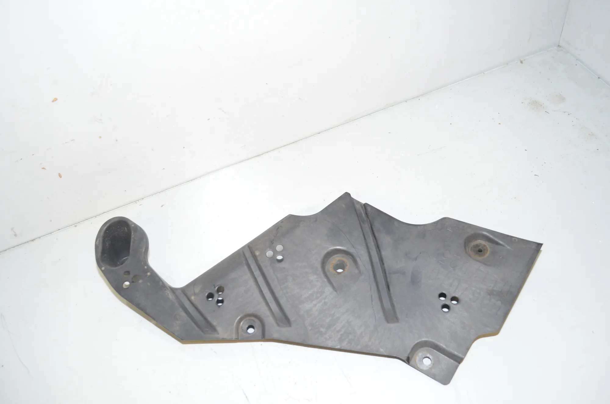 Other Underbody Cover – OEM 8498391 · BMW 2 Active Tourer (U06) (2021 - -) 218d 2022 – 4