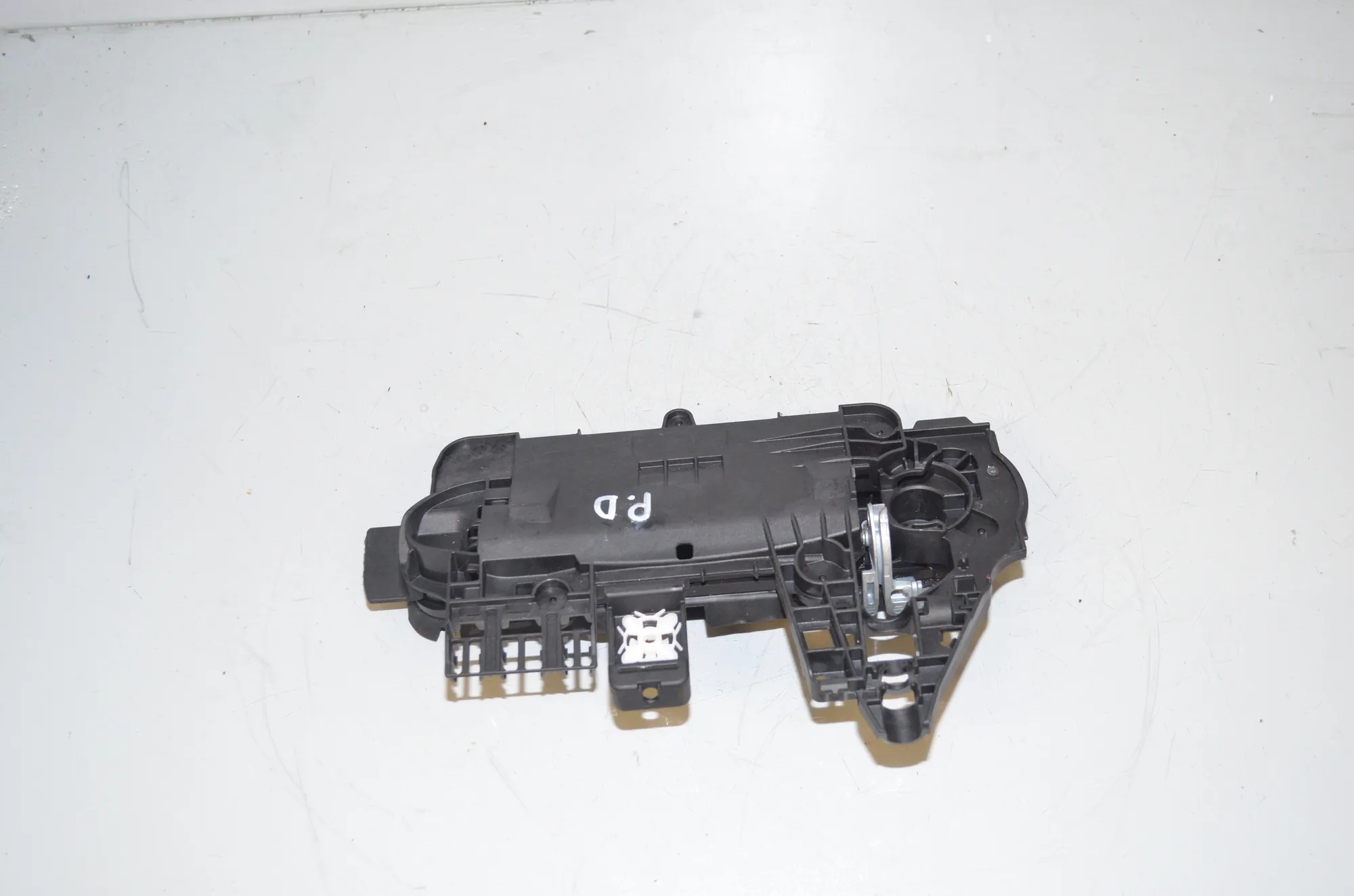 Front Right Door Interior Handle Frame – OEM 5A0C432 · BMW 2 Active Tourer (U06) (2021 - -) 218d 2022 – 4