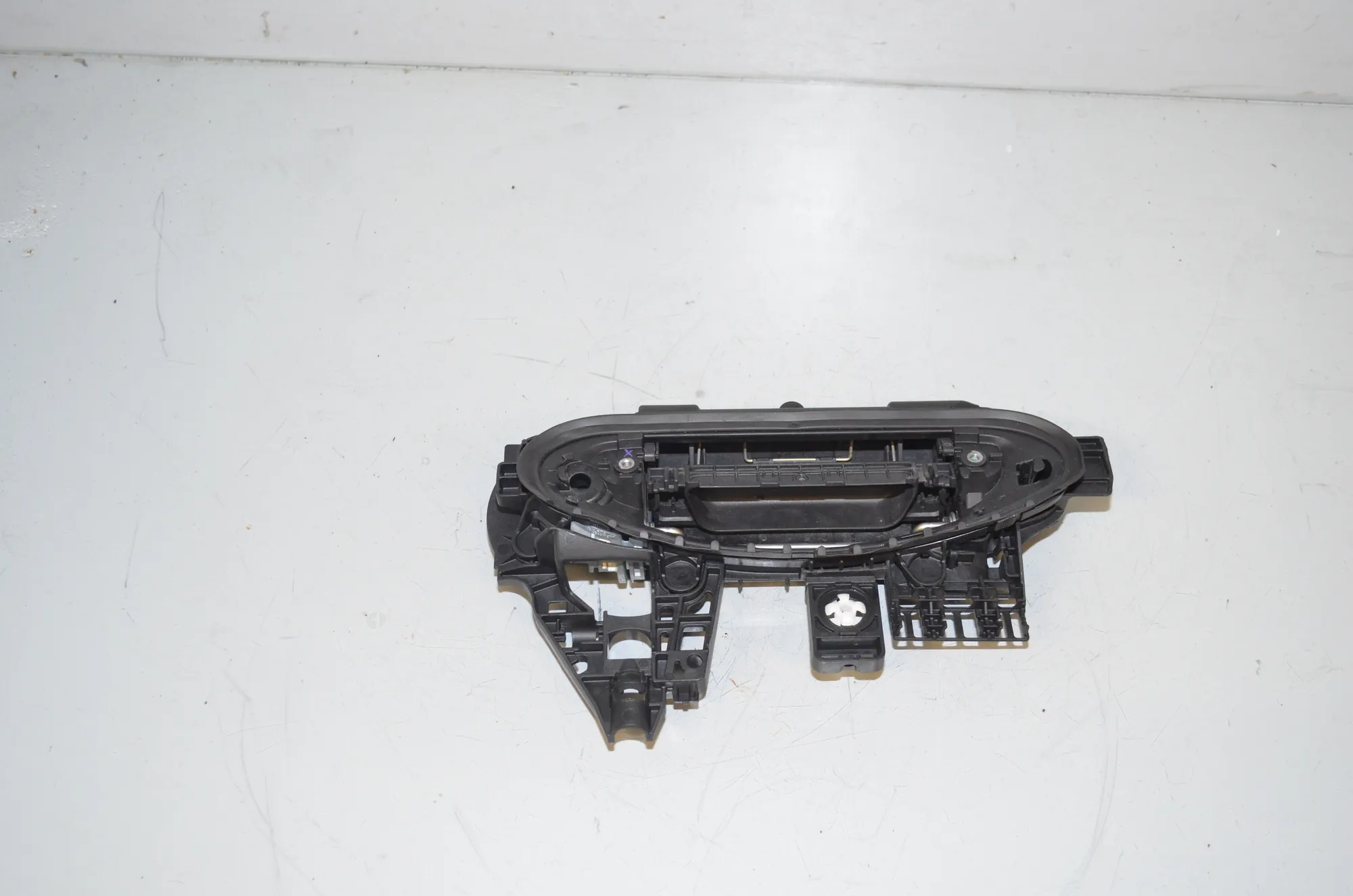 Front Right Door Interior Handle Frame – OEM 5A0C432 · BMW 2 Active Tourer (U06) (2021 - -) 218d 2022 – 2
