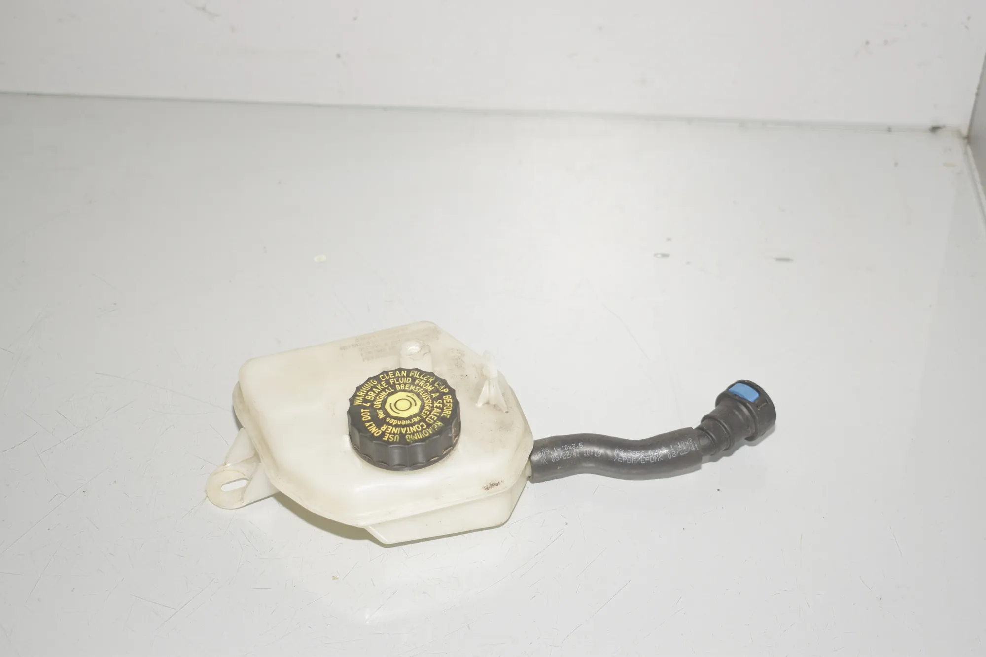 Brake Fluid Tank – OEM 5A06FD9 · BMW 2 Active Tourer (U06) (2021 - -) 218d 2022 – 2