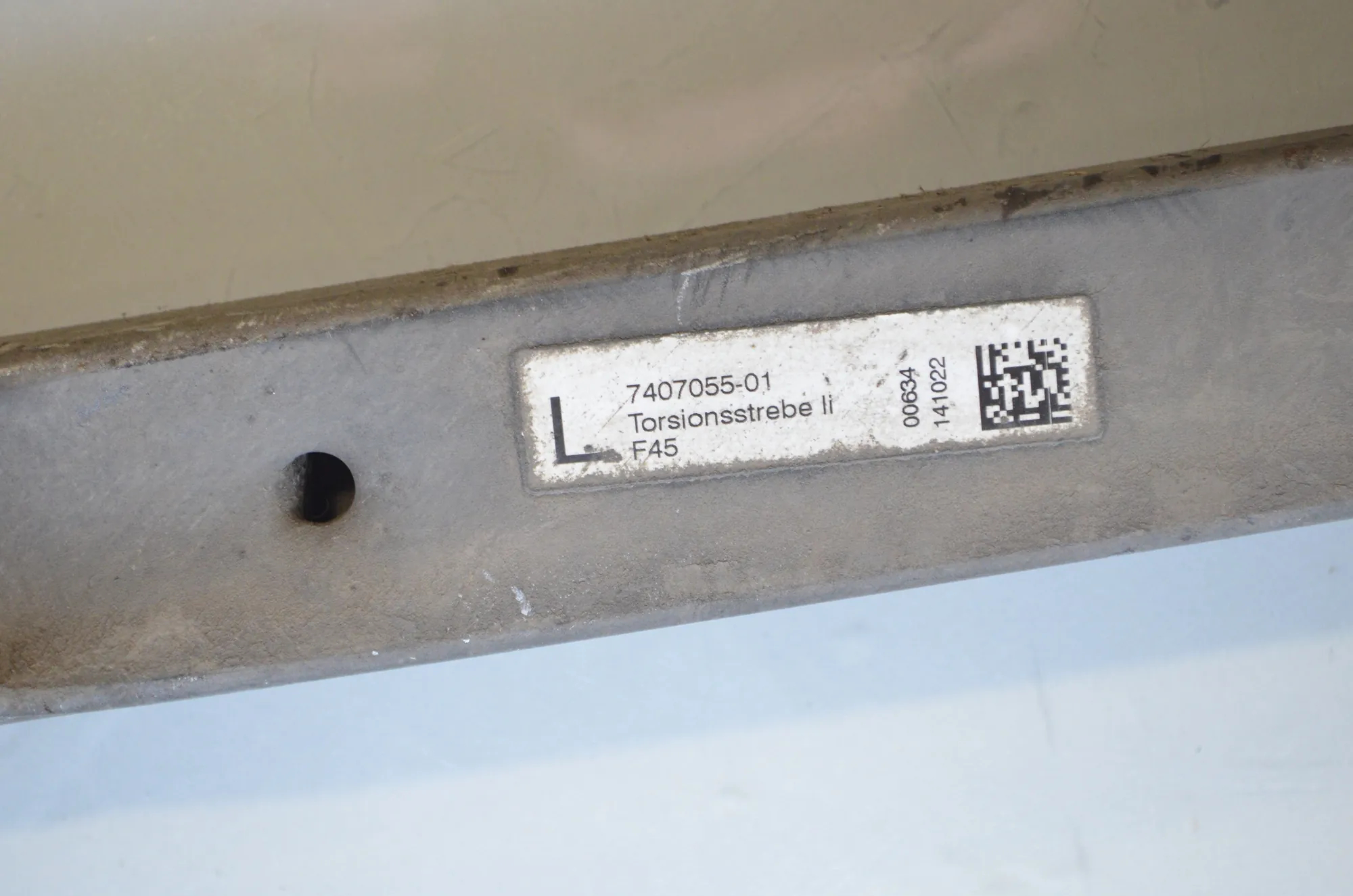 Other Body Parts – OEM 7407055 · BMW 2 Active Tourer (U06) (2021 - -) 218d 2022 – 4