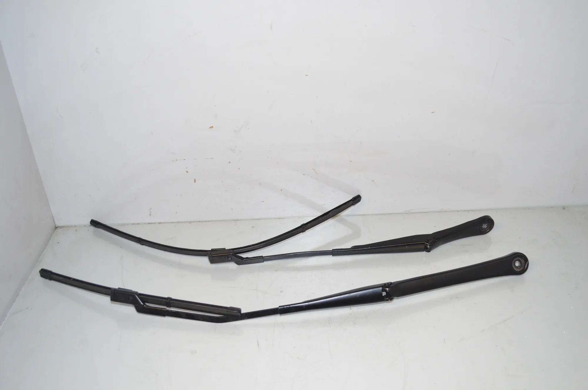 Front Wiper Arms – OEM 8492112 · BMW 2 Active Tourer (U06) (2021 - -) 218d 2022