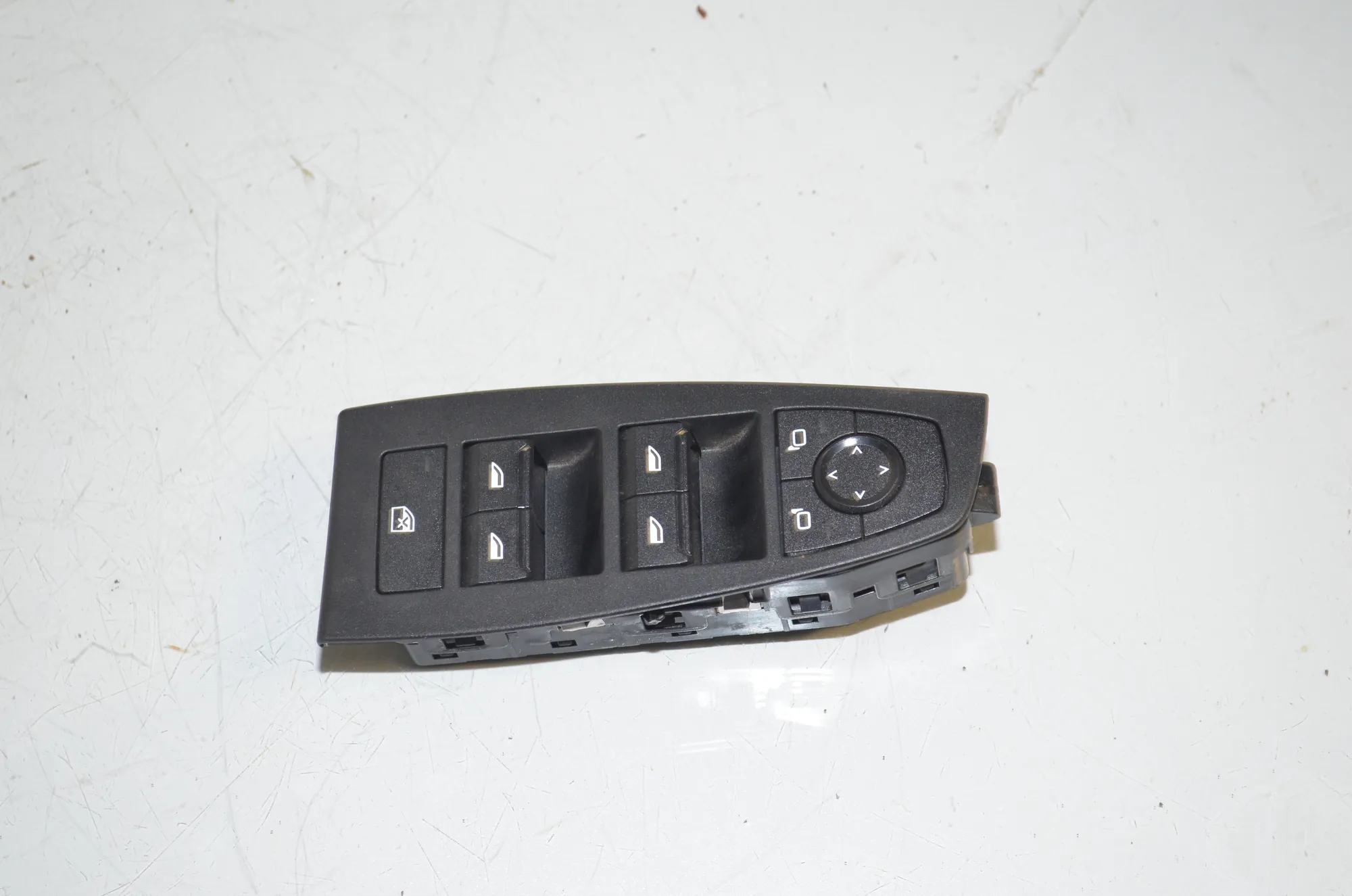 Front Left Door Window Switch – OEM 5A4B1C6 · BMW 2 Active Tourer (U06) (2021 - -) 218d 2022 – 2