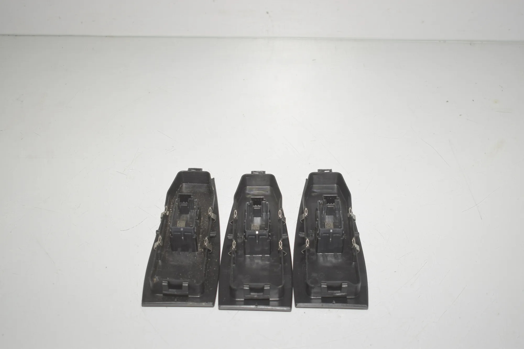 Front Right Door Window Switch – OEM 5A2BCB5 · BMW 2 Active Tourer (U06) (2021 - -) 218d 2022 – 4