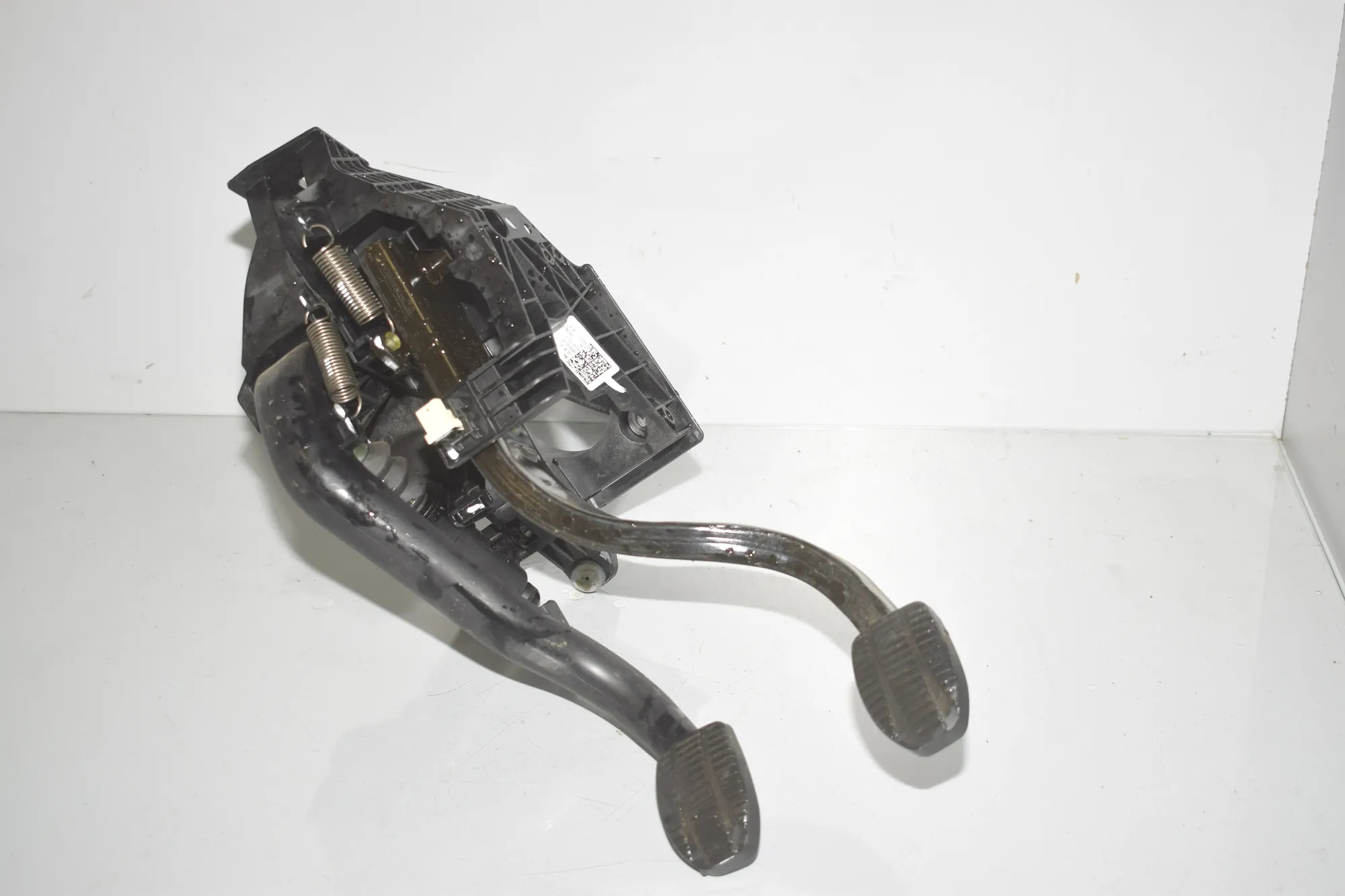 Clutch Pedal – OEM 6856592 · BMW 2 Active Tourer (F45) 218 i 2016 – 3