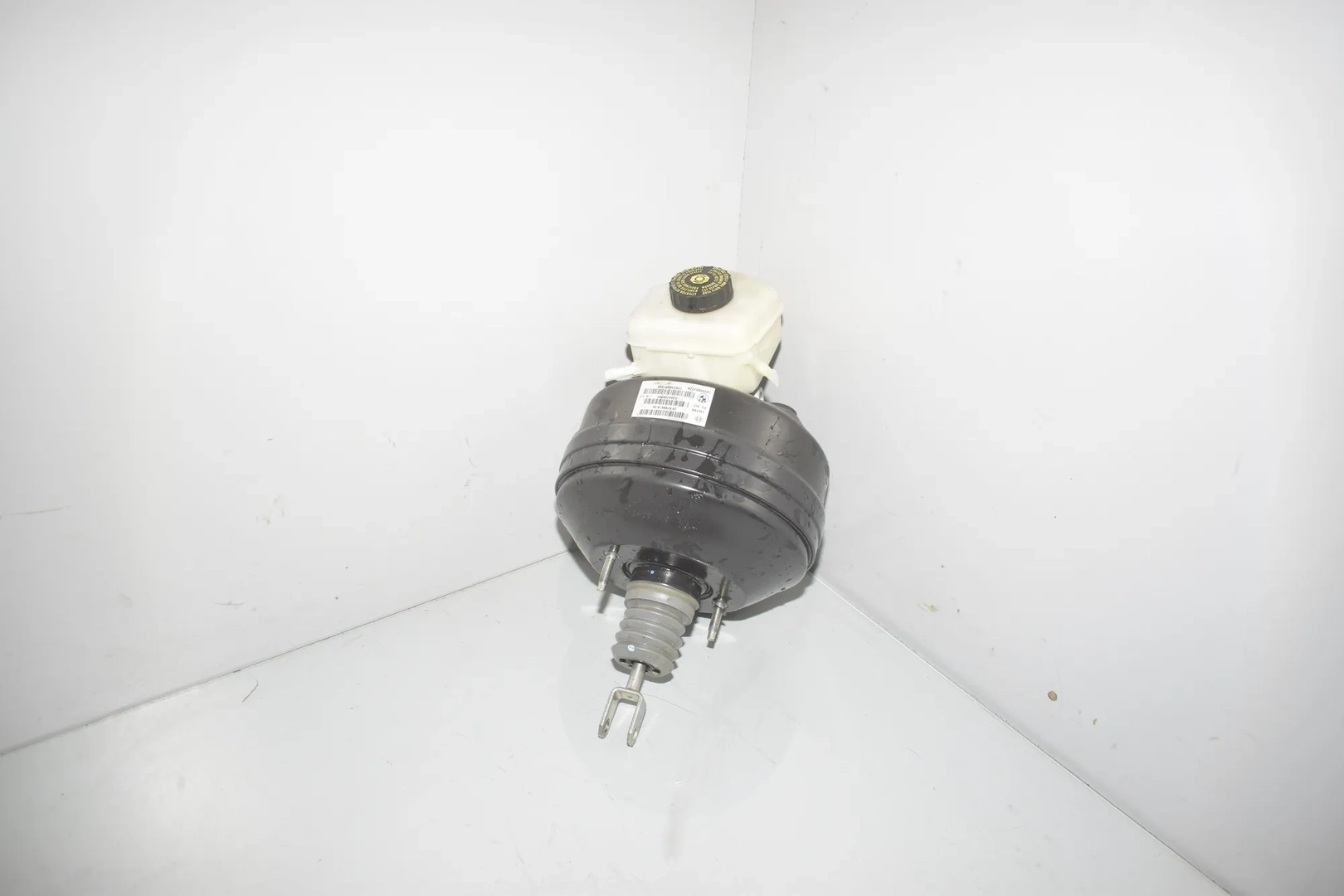 Brake Servo Booster – OEM 6798418 · BMW 3 Touring (F31) 320 i 2012 – 2