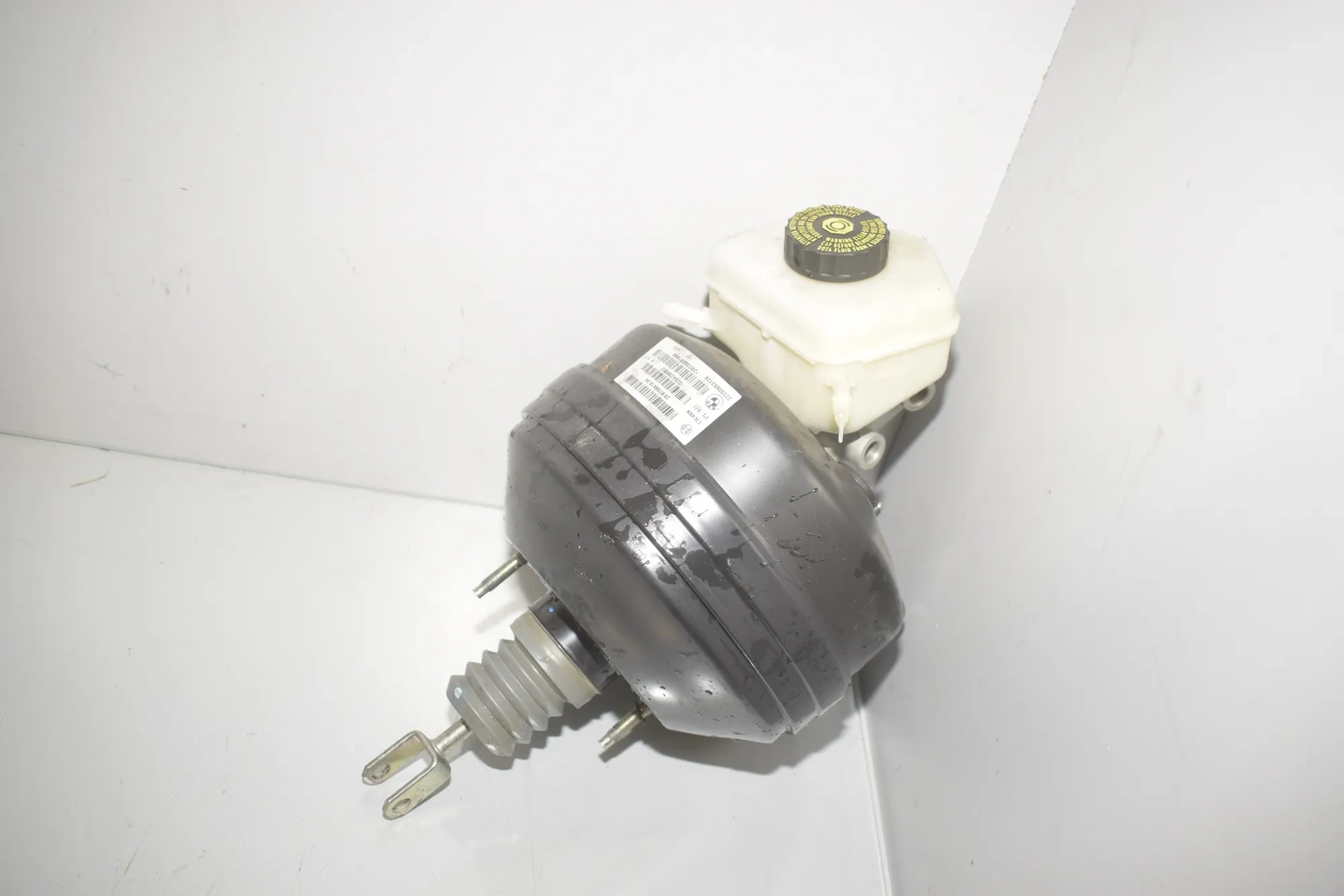 Brake Servo Booster – OEM 6798418 · BMW 3 Touring (F31) 320 i 2012 – 3