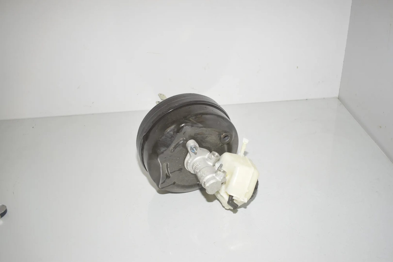 Brake Servo Booster – OEM 6798418 · BMW 3 Touring (F31) 320 i 2012 – 4