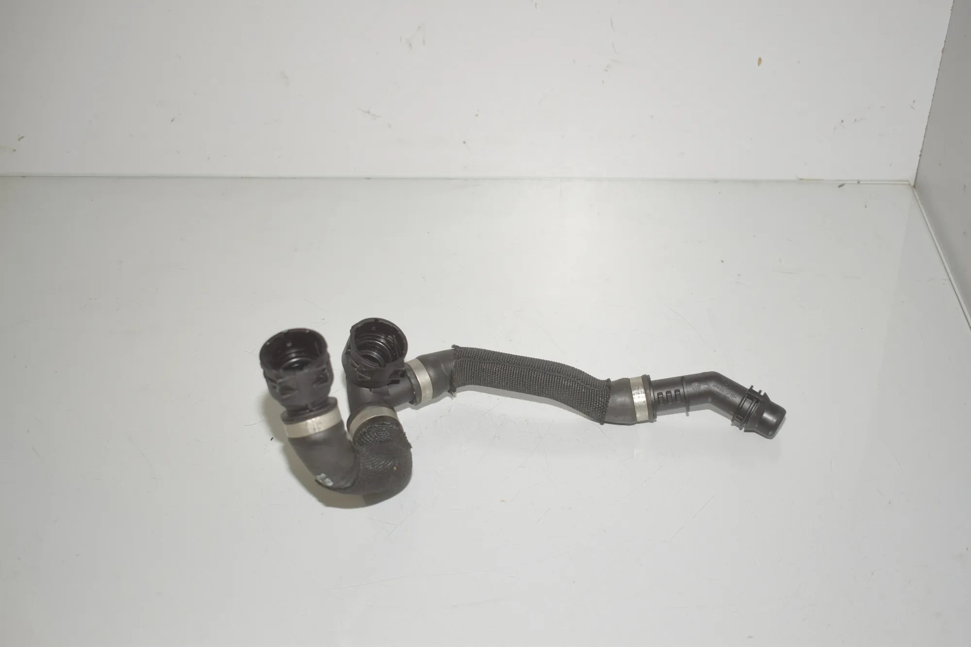Coolant Hose Pipe – OEM 9896554 · BMW X1 (U11) (2022 - -) BMW X1 (U11) sDrive 18 i 2024
