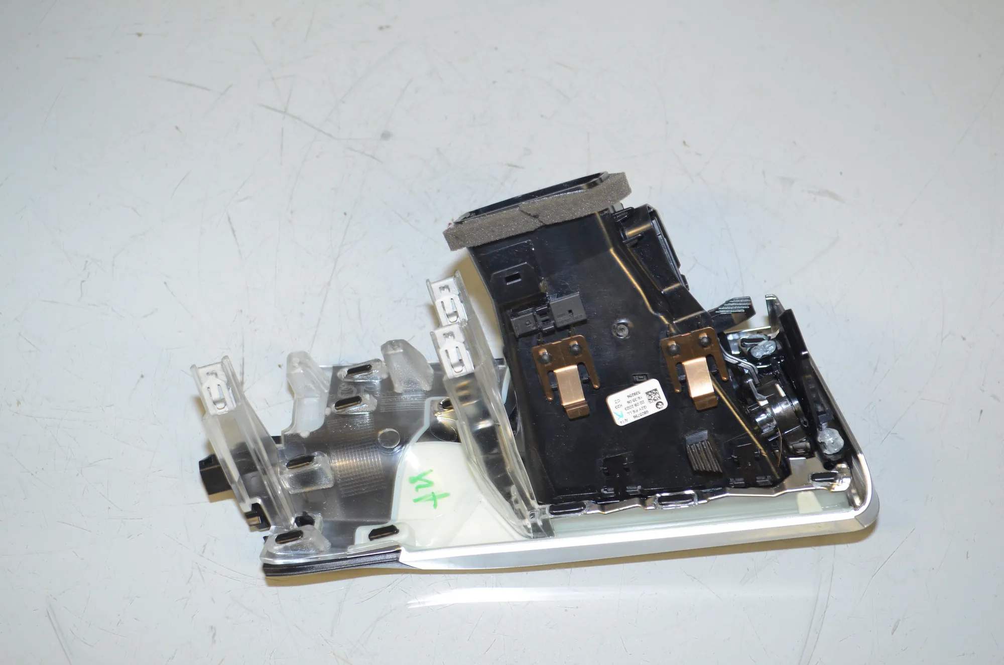 Dashboard Air Vents – OEM 6805796 · BMW i4 (G26) (2022 - -) eDrive35 2023 – 3