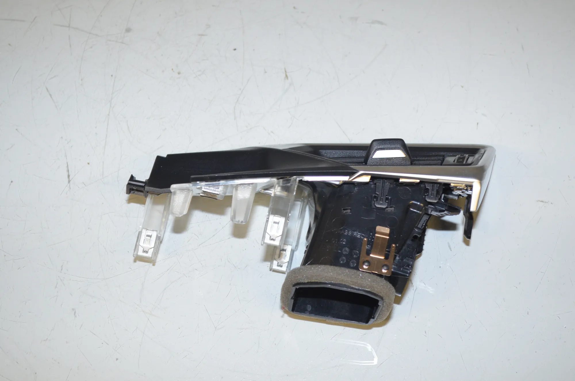 Dashboard Air Vents – OEM 6805796 · BMW i4 (G26) (2022 - -) eDrive35 2023 – 4
