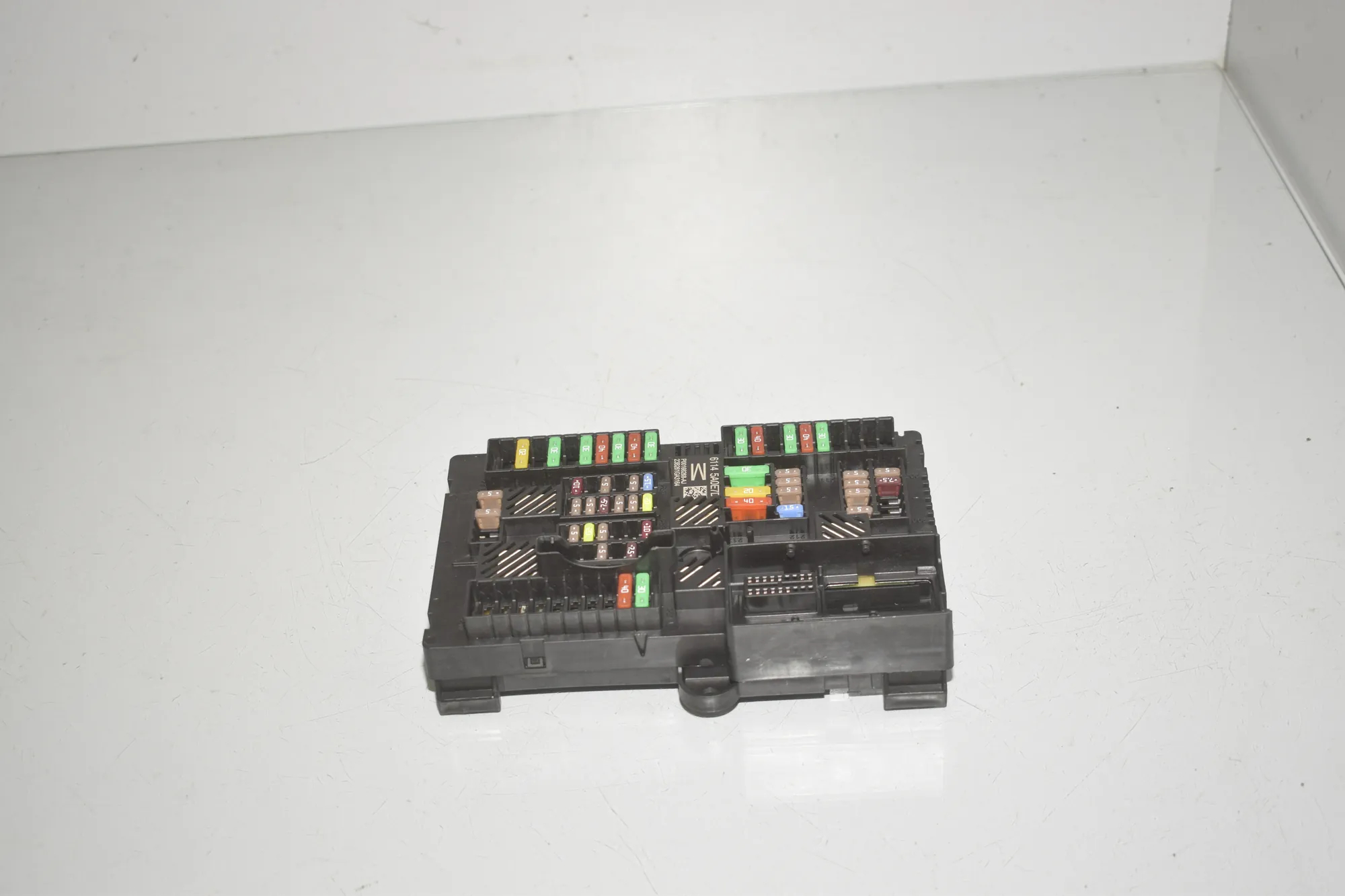 Fuse Box – OEM 5A0E7D1 · BMW i4 (G26) (2022 - -) eDrive35 2023 – 2