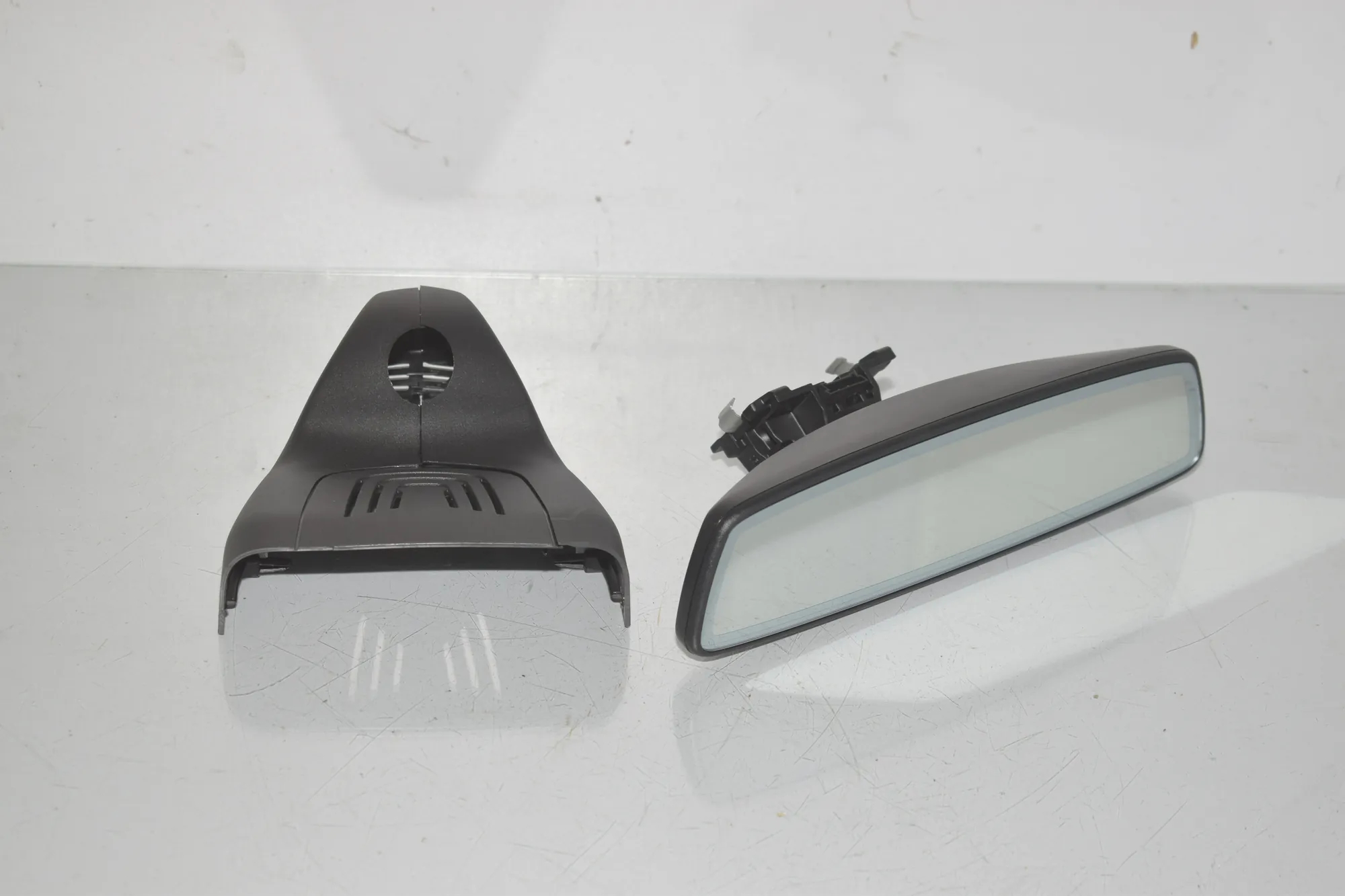 Interior Rear View Mirror – OEM 6830615 · BMW i4 (G26) (2022 - -) eDrive35 2023 – 3