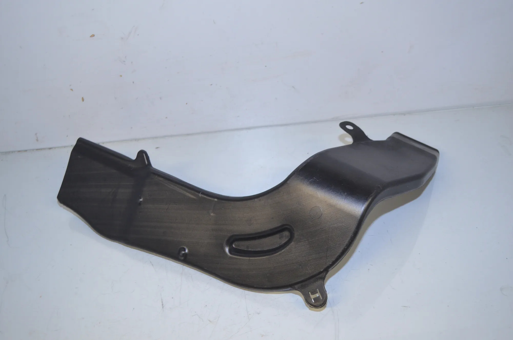 Interior Air Duct Channel – OEM 7946047 · BMW i4 (G26) (2022 - -) eDrive35 2023