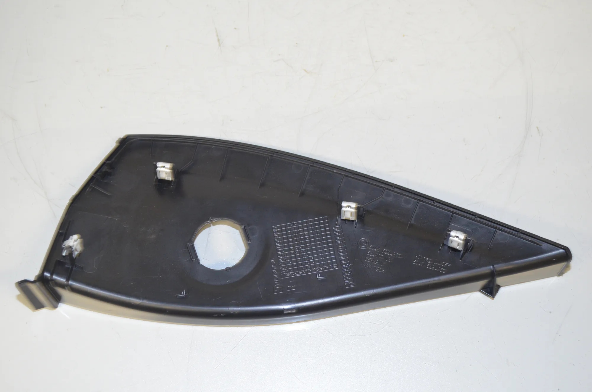 Dashboard Side Trim – OEM 6994830 · BMW i4 (G26) (2022 - -) eDrive35 2023 – 3