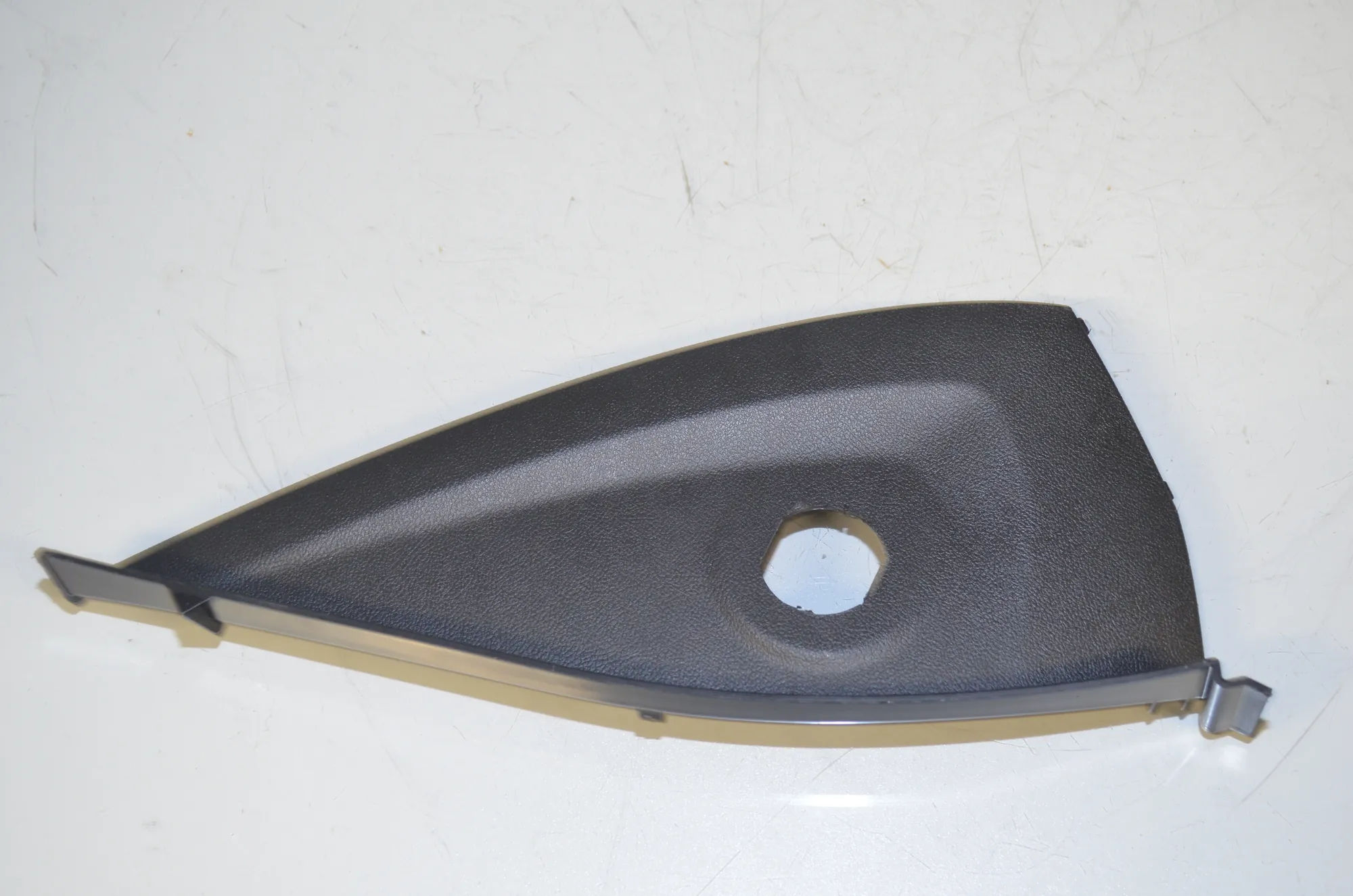 Dashboard Side Trim – OEM 6994830 · BMW i4 (G26) (2022 - -) eDrive35 2023 – 2