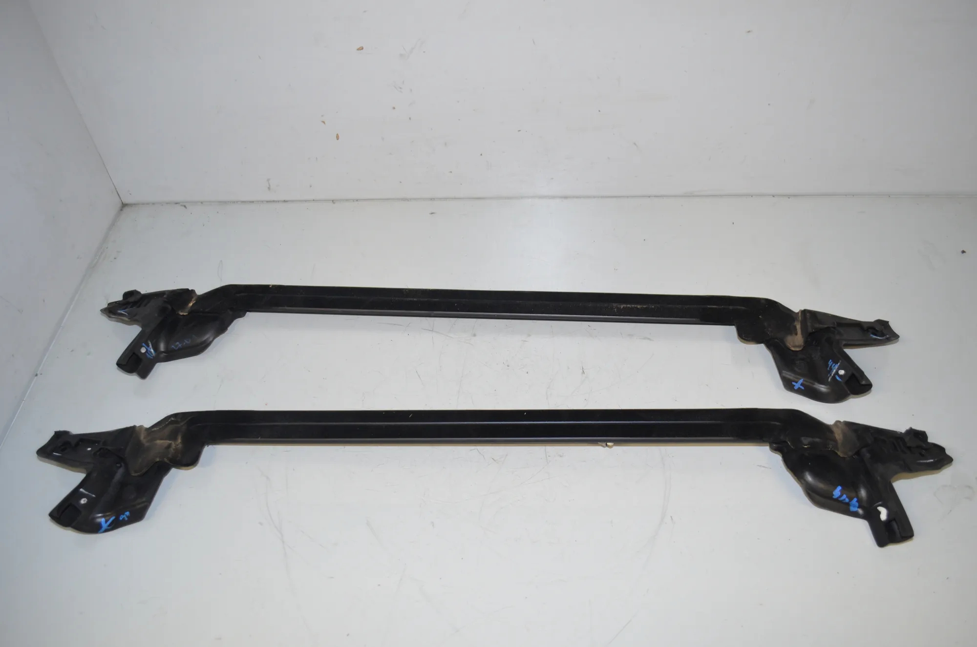 Front Left Door Seal Rubber – OEM 7482951 · BMW i4 (G26) (2022 - -) eDrive35 2023 – 2