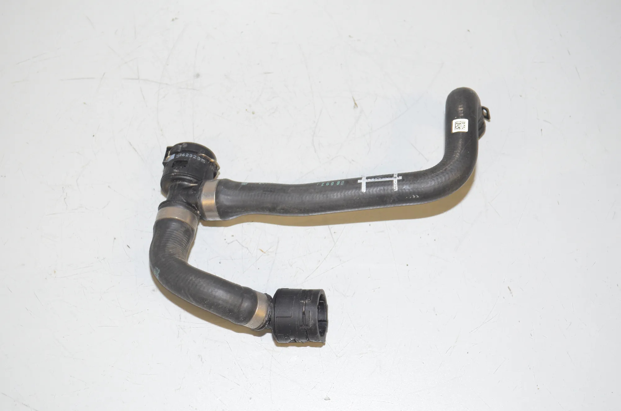 Coolant Hose Pipe – OEM 8475688 · BMW i4 (G26) (2022 - -) eDrive35 2023 – 3