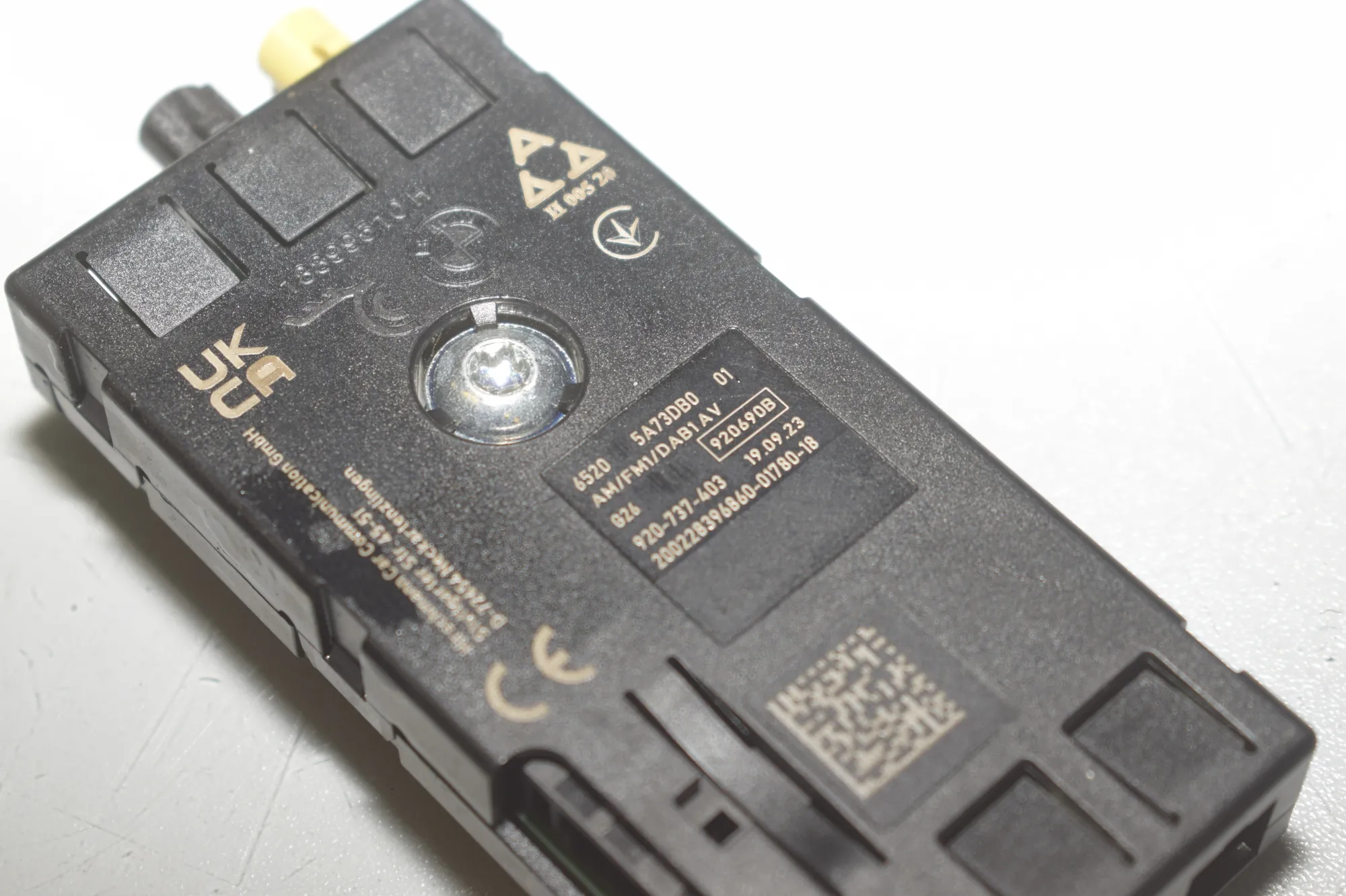 Antenna Amplifier – OEM 5A73DB0 · BMW i4 (G26) (2022 - -) eDrive35 2023 – 4