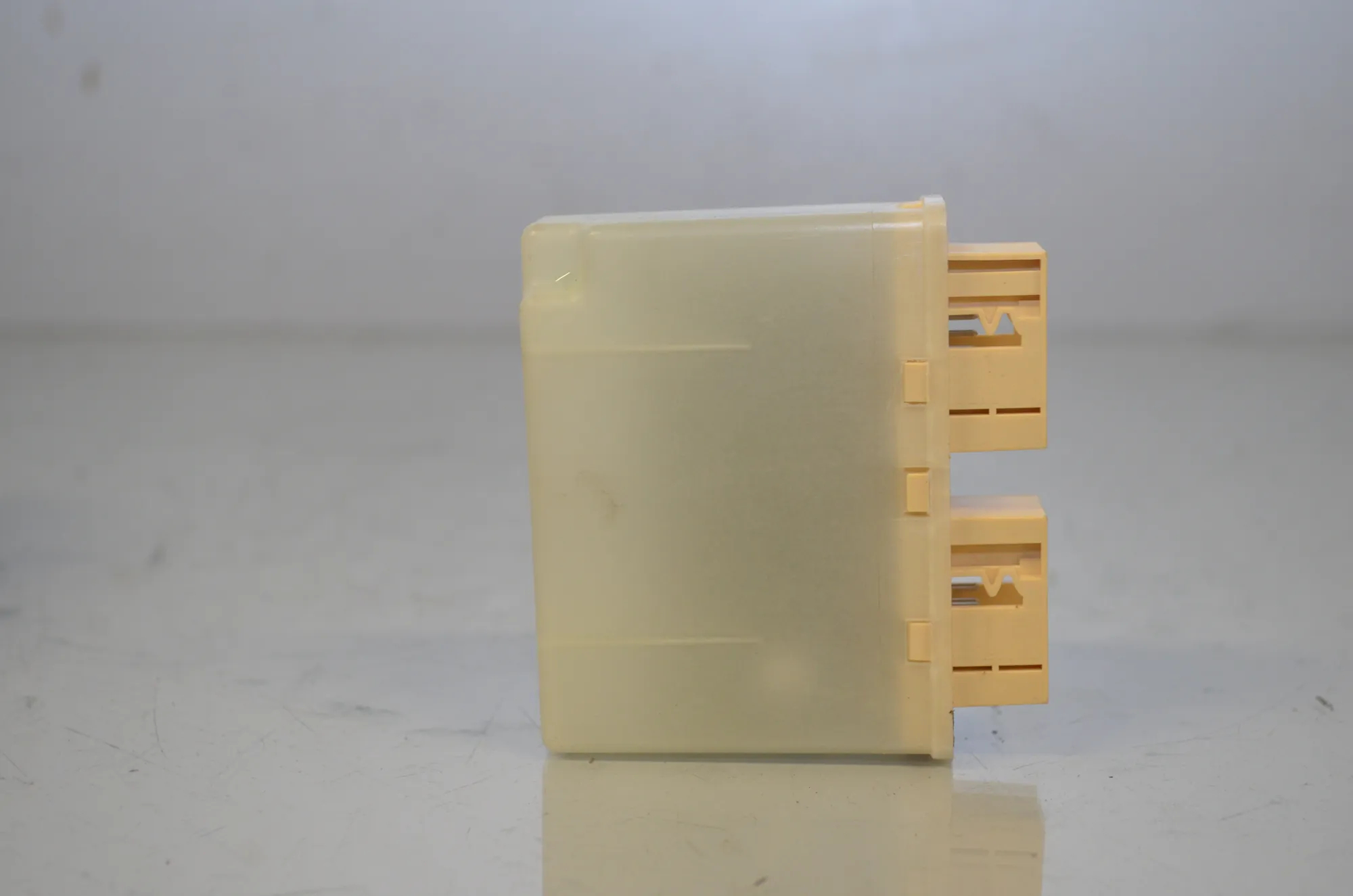 PDC Parking Sensor Control Unit – OEM 5A70A60 · BMW i4 (G26) (2022 - -) eDrive35 2023 – 3
