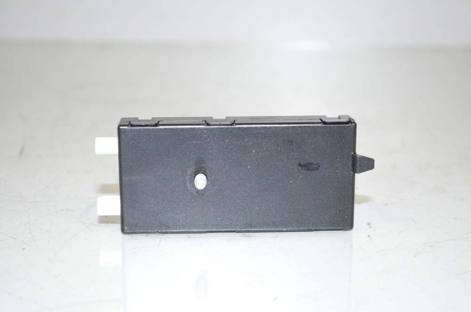 Antenna Amplifier – OEM 5A73DB2 · BMW i4 (G26) (2022 - -) eDrive35 2023 – 3