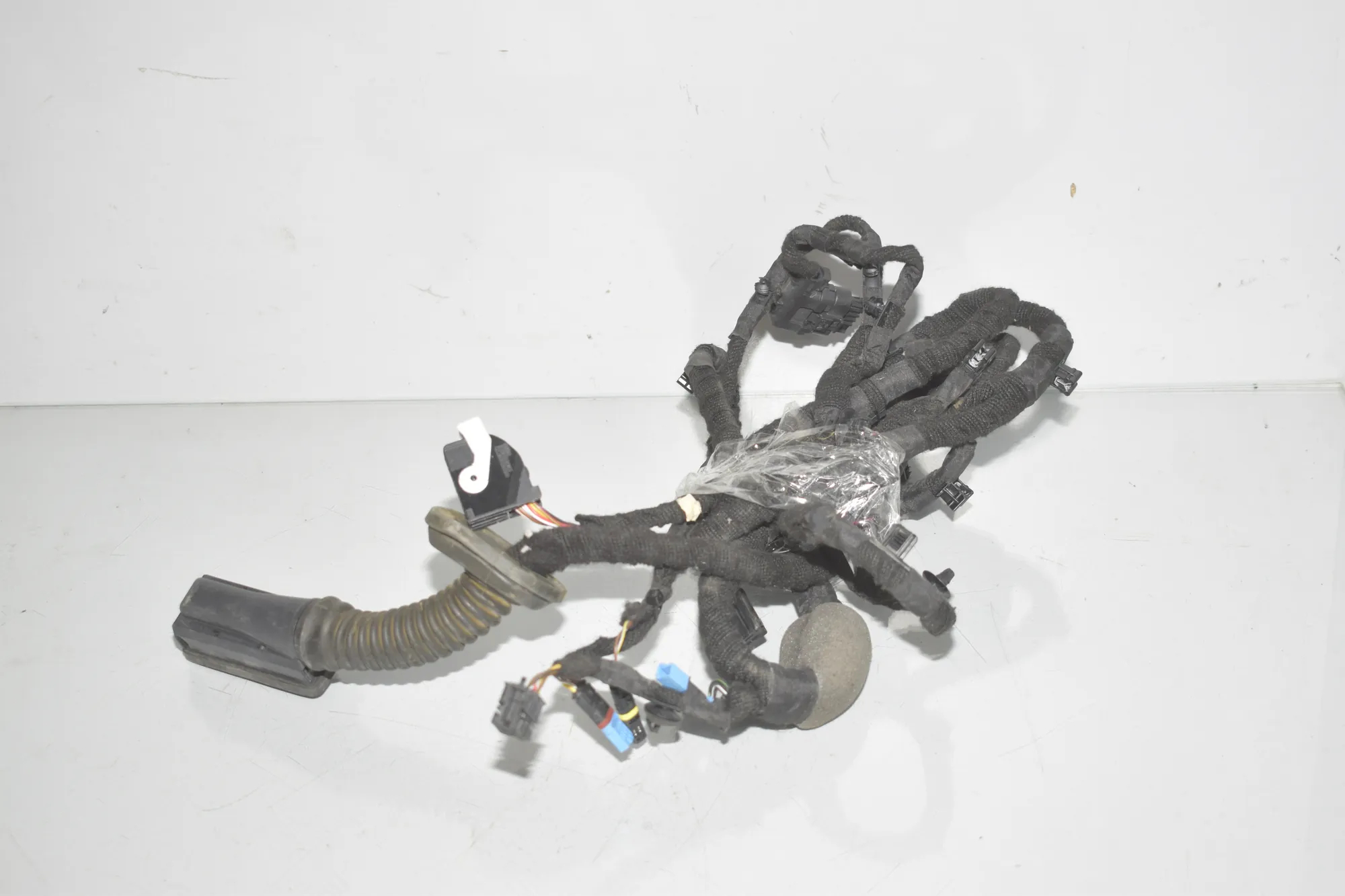 Rear Right Door Wiring – OEM 5A4D061 · BMW i4 (G26) (2022 - -) eDrive35 2023