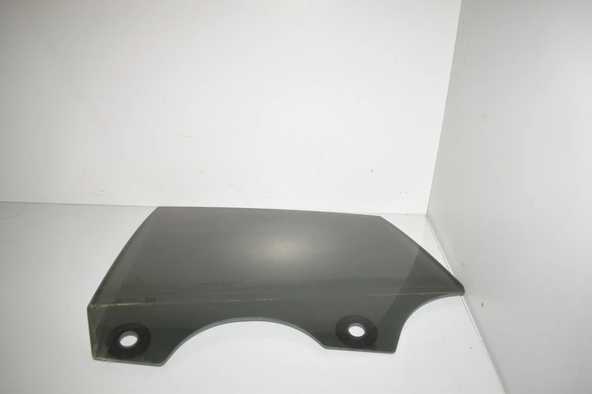 Rear Left Door Window – OEM 7955239 · BMW i4 (G26) (2022 - -) eDrive35 2023