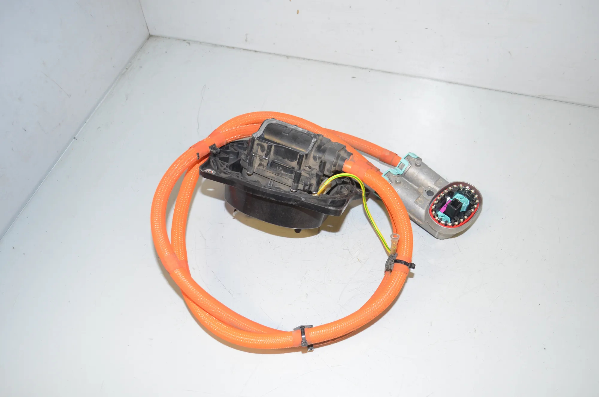 Battery Charging Cable – OEM 5B39C73 · BMW i4 (G26) (2022 - -) eDrive35 2023 – 4