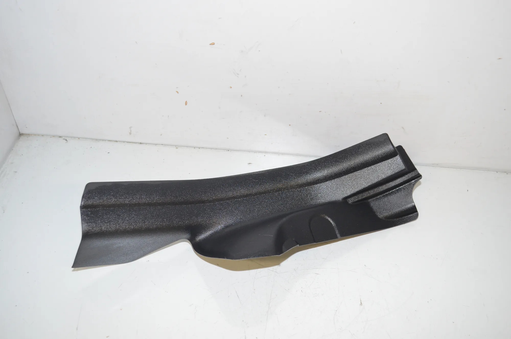 Rear Right Sill Trim – OEM 7491186 · BMW i4 (G26) (2022 - -) eDrive35 2023 – 2
