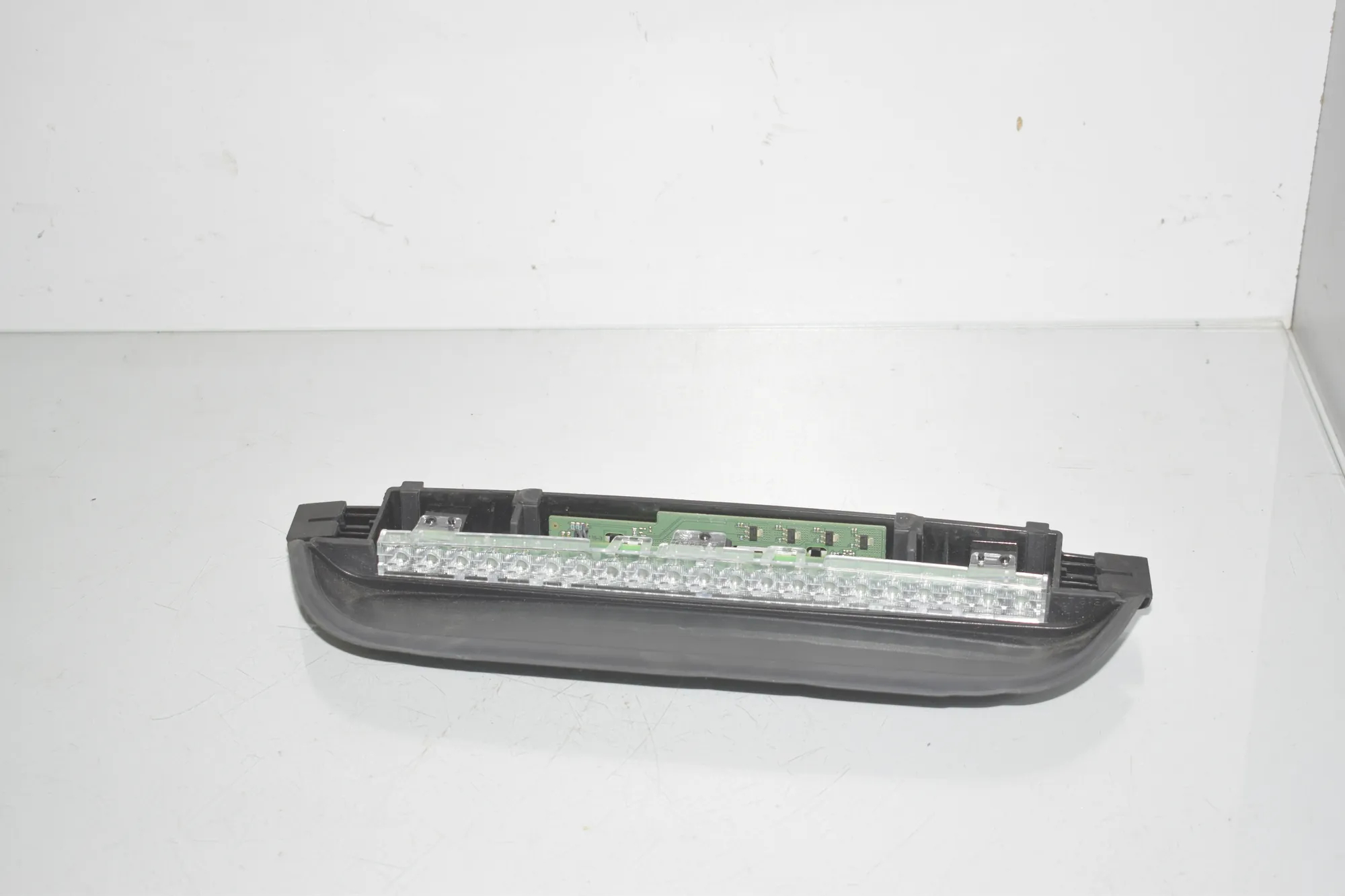 Rear Third Brake Stop Light – OEM 7477631 · BMW i4 (G26) (2022 - -) eDrive35 2023 – 3