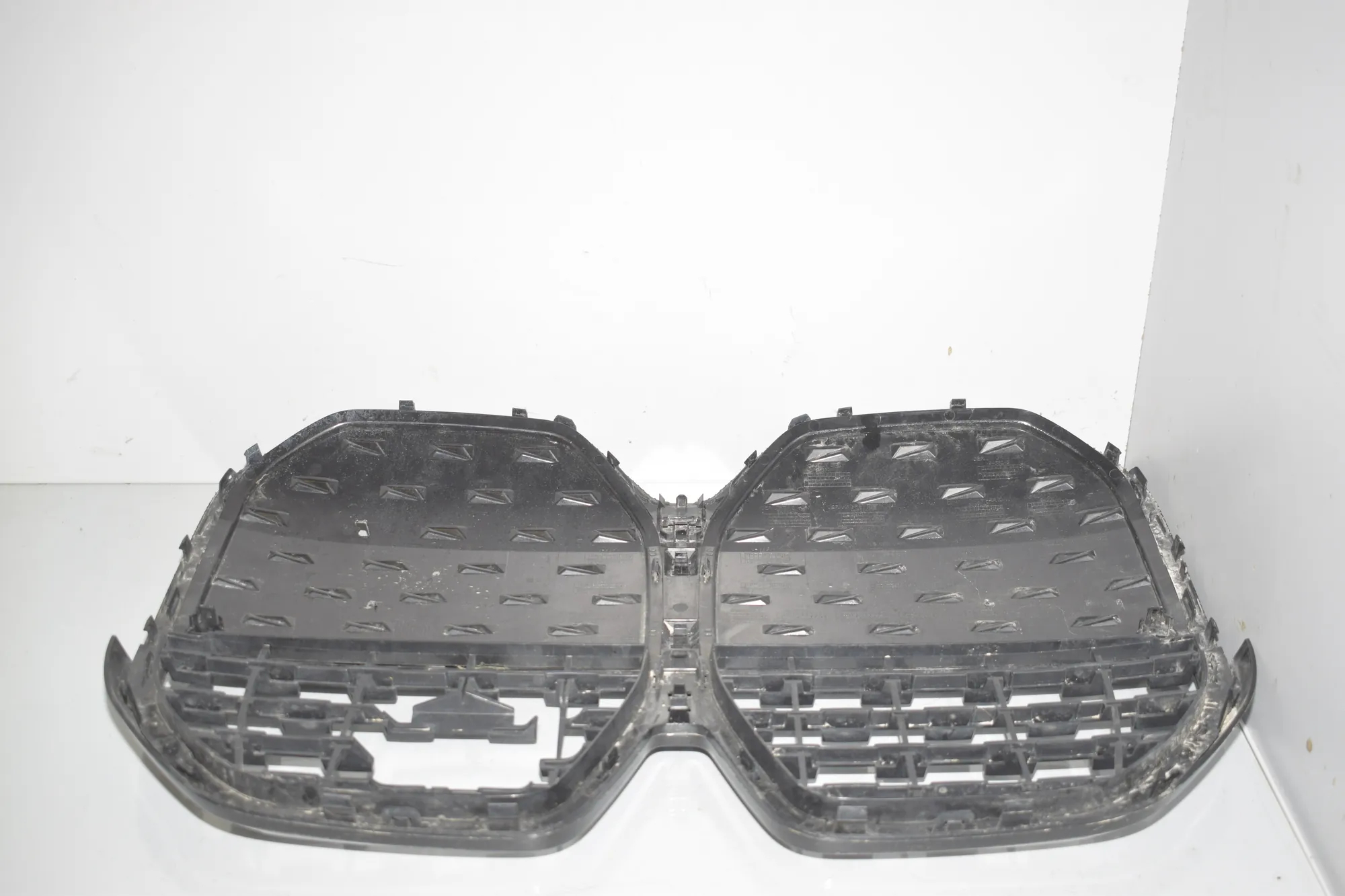 Grilles – OEM 9850175 · BMW i4 (G26) (2022 - -) eDrive35 2023 – 5