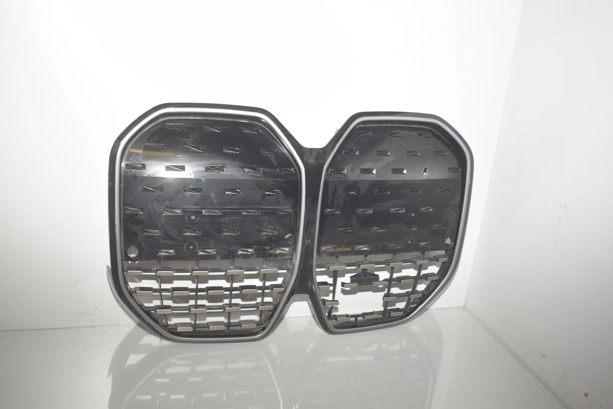 Grilles – OEM 9850175 · BMW i4 (G26) (2022 - -) eDrive35 2023 – 2