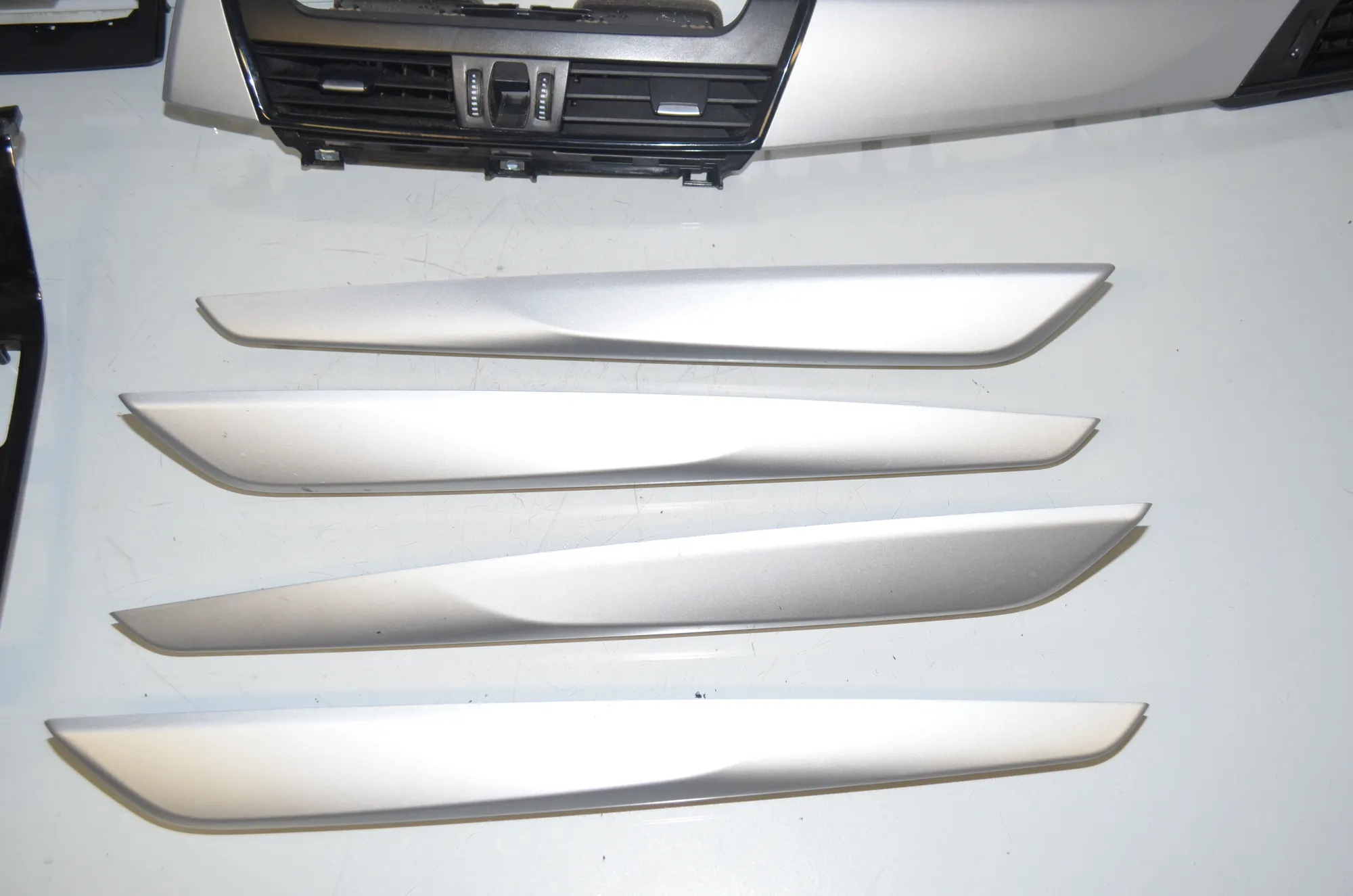 Interior Trim Strips Kit – OEM 9287611 · BMW 2 Active Tourer (F45) 218 i 2016 – 4