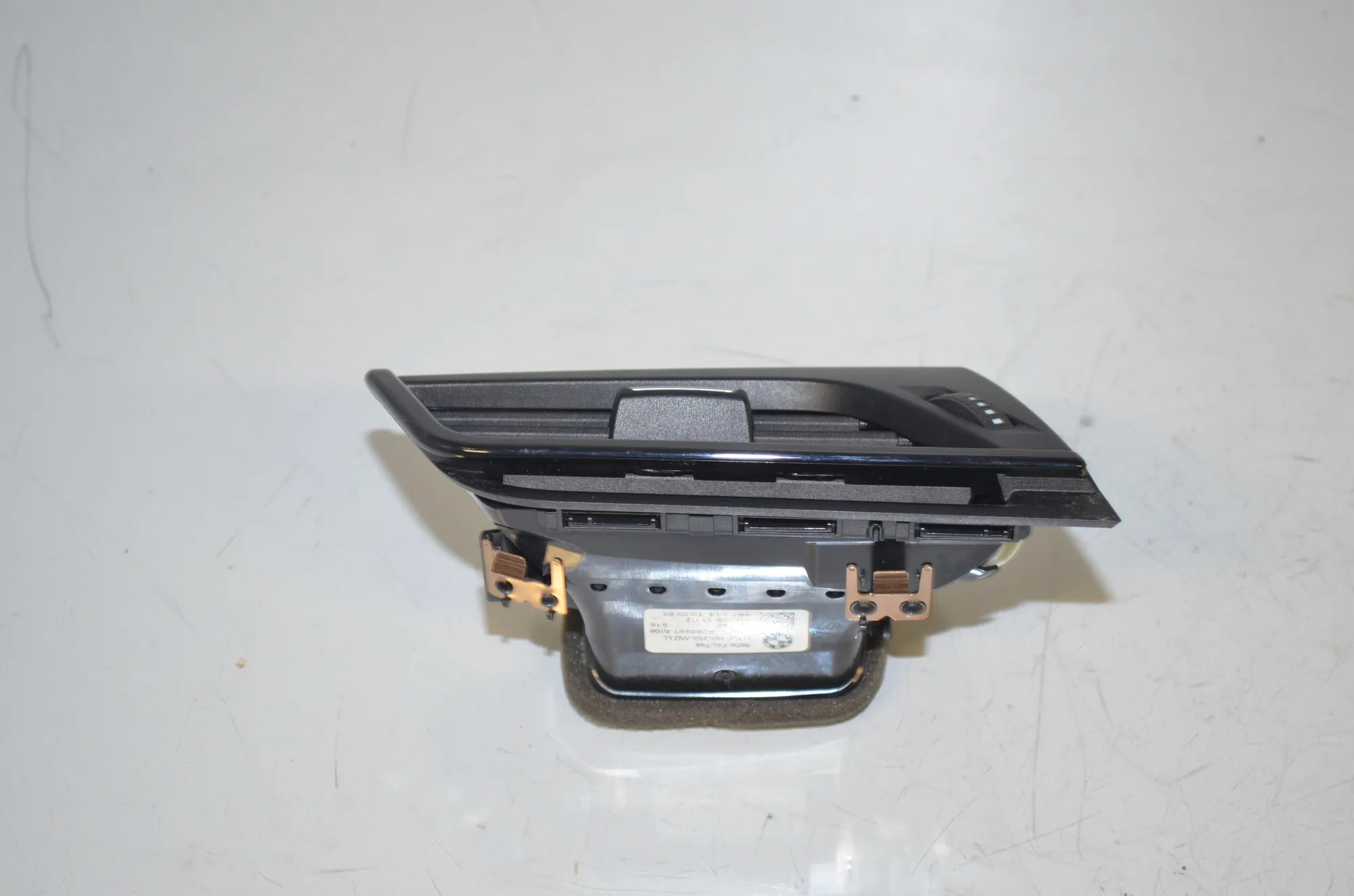 Interior Trim Strips Kit – OEM 9287611 · BMW 2 Active Tourer (F45) 218 i 2016 – 10