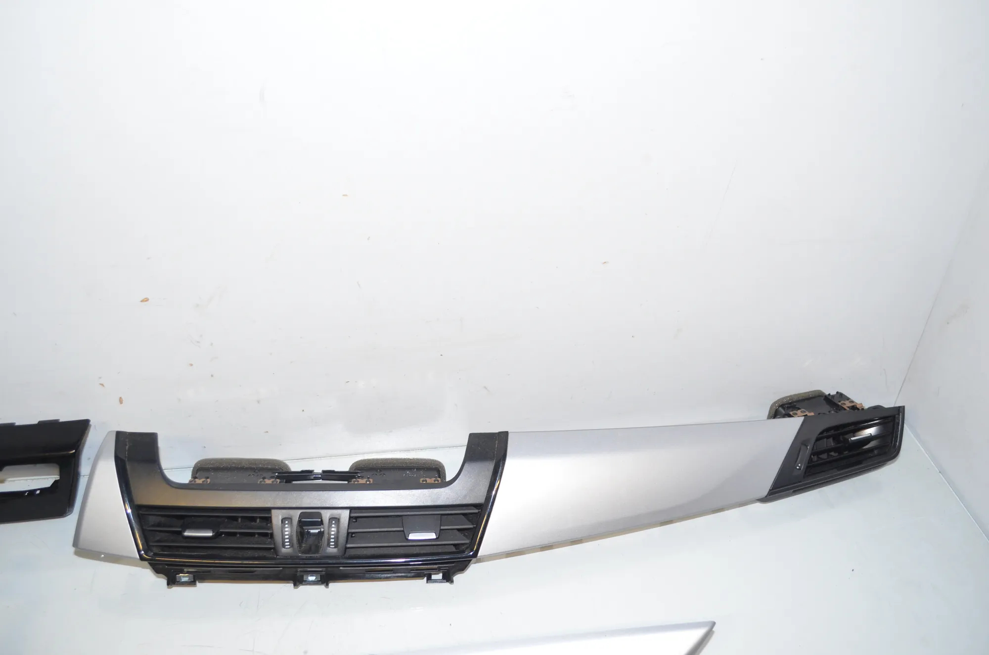 Interior Trim Strips Kit – OEM 9287611 · BMW 2 Active Tourer (F45) 218 i 2016 – 3