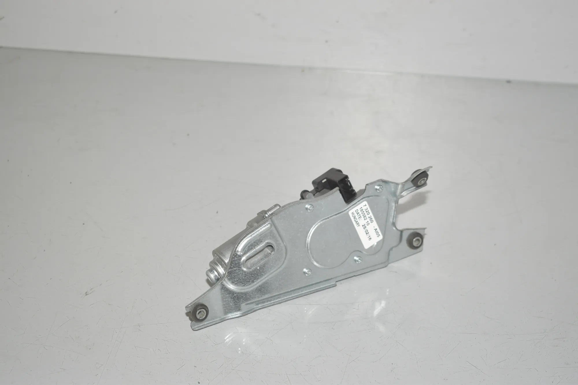 Tailgate Window Wiper Motor – OEM 7320260 · BMW 2 Active Tourer (F45) 218 i 2016 – 4