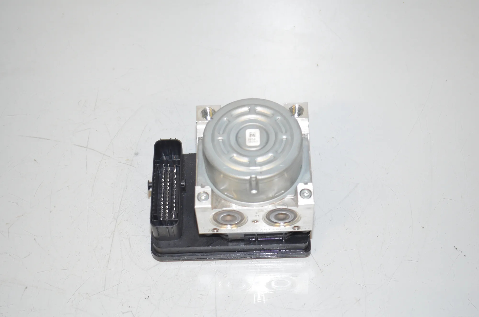 ABS Pump – OEM 6880547 · BMW 2 Active Tourer (F45) 218 i 2016 – 2
