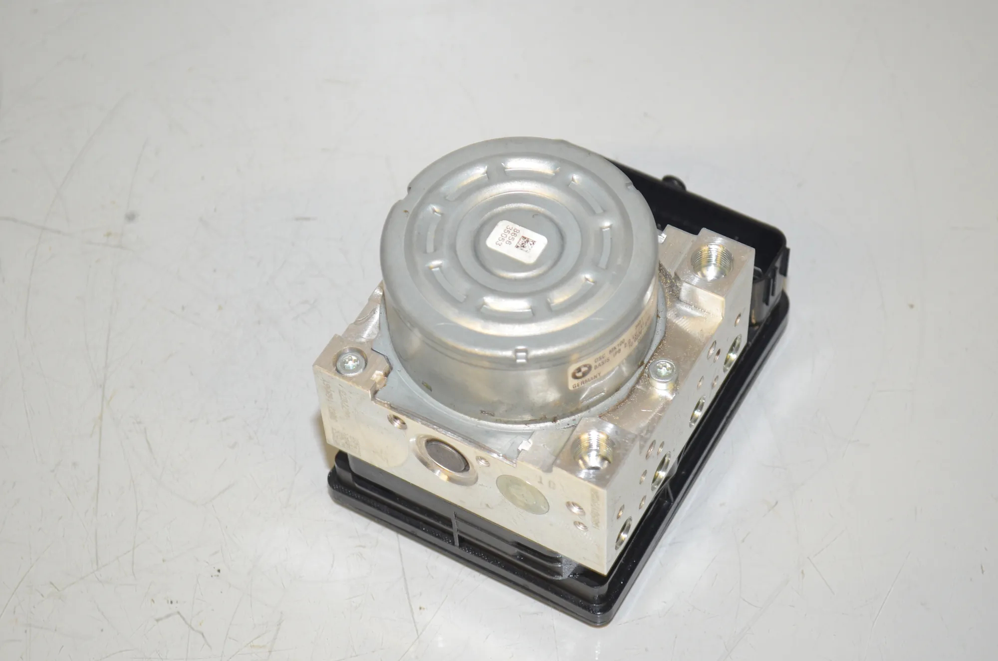 ABS Pump – OEM 6880547 · BMW 2 Active Tourer (F45) 218 i 2016 – 4