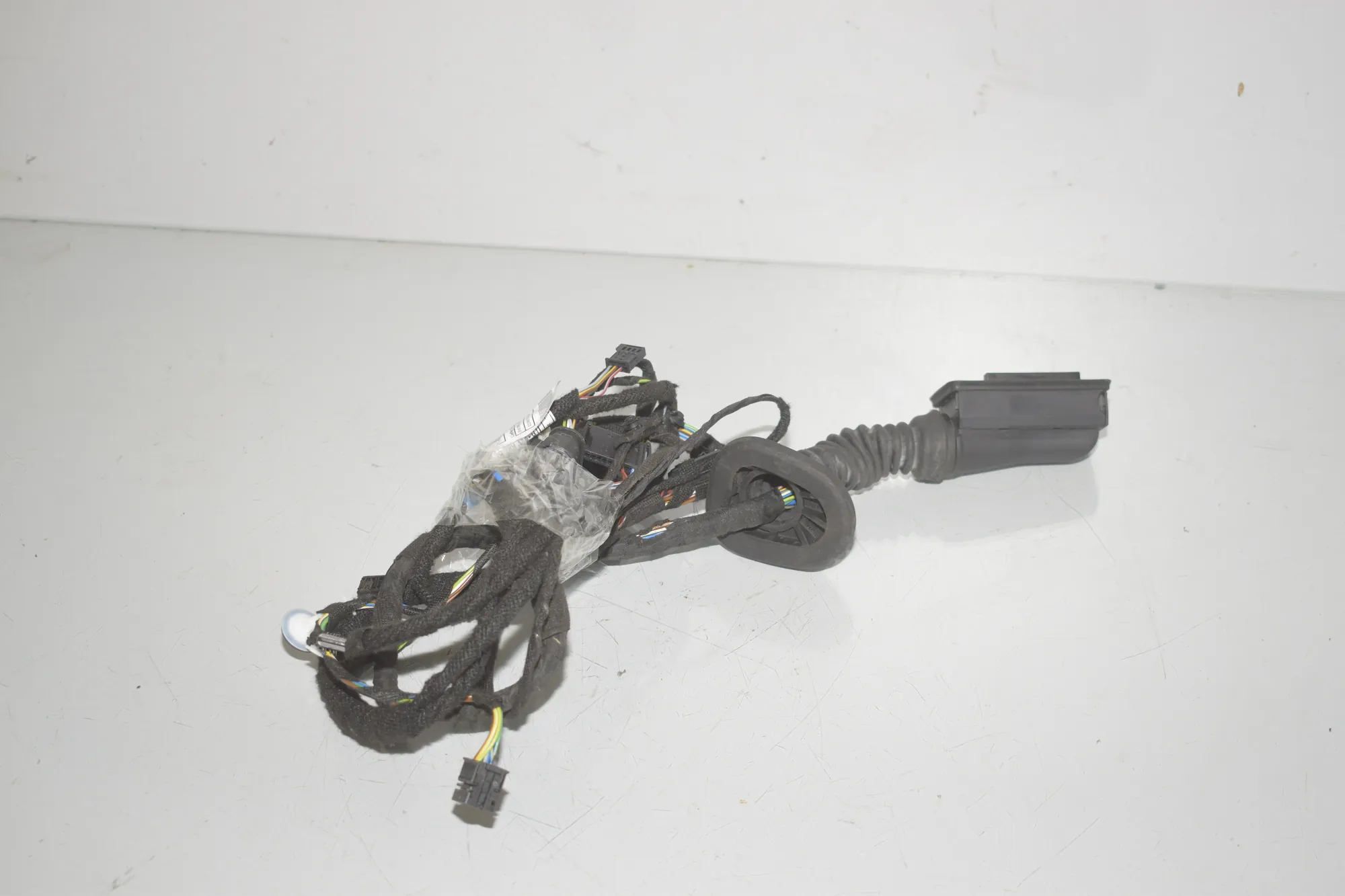 Front Right Door Wiring – OEM 9389316 · BMW 2 Active Tourer (F45) 218 i 2016